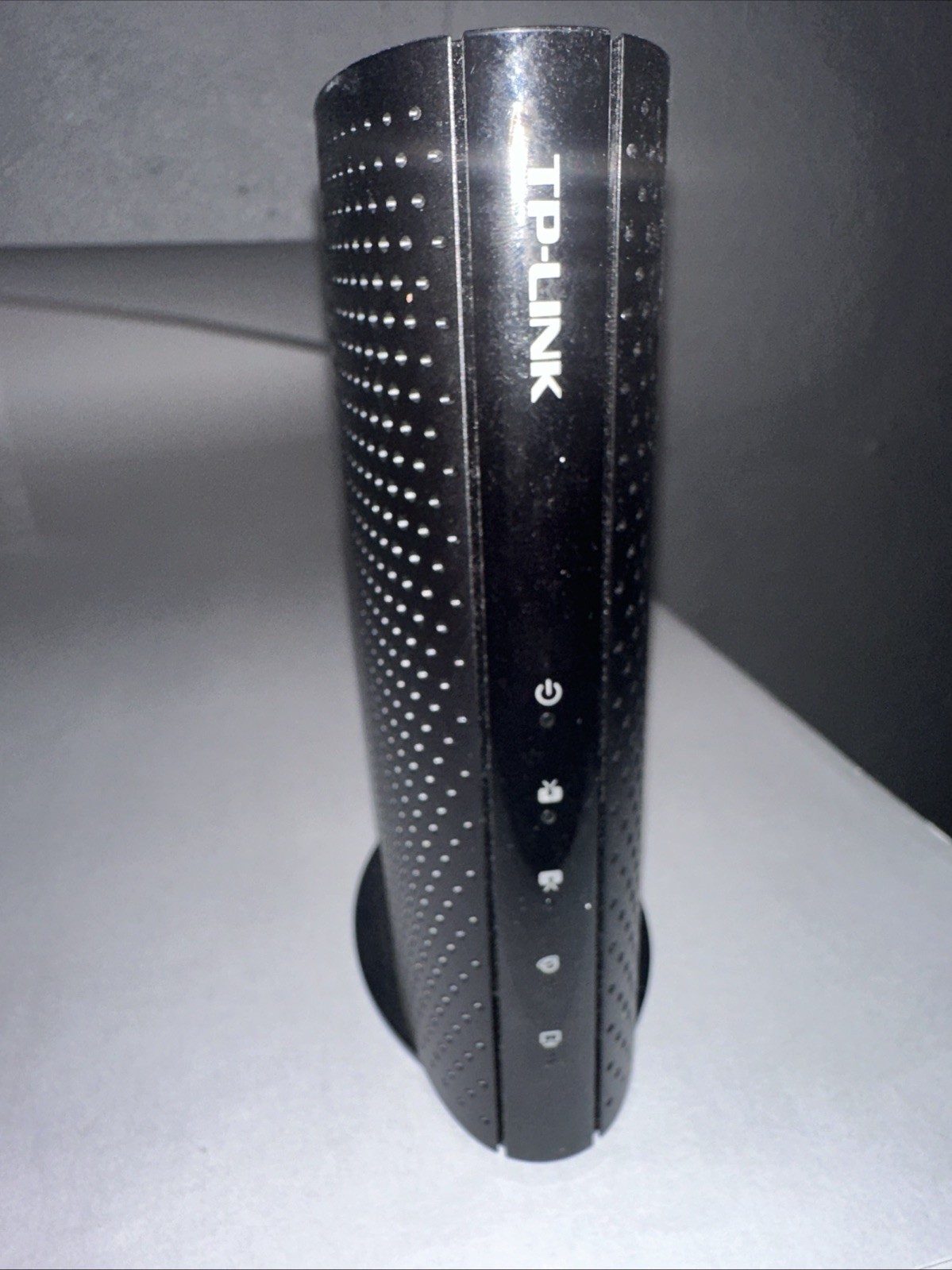 TP-LINK TC-7610 DOCSIS 3.0 Cable Modem USED with Power Cable