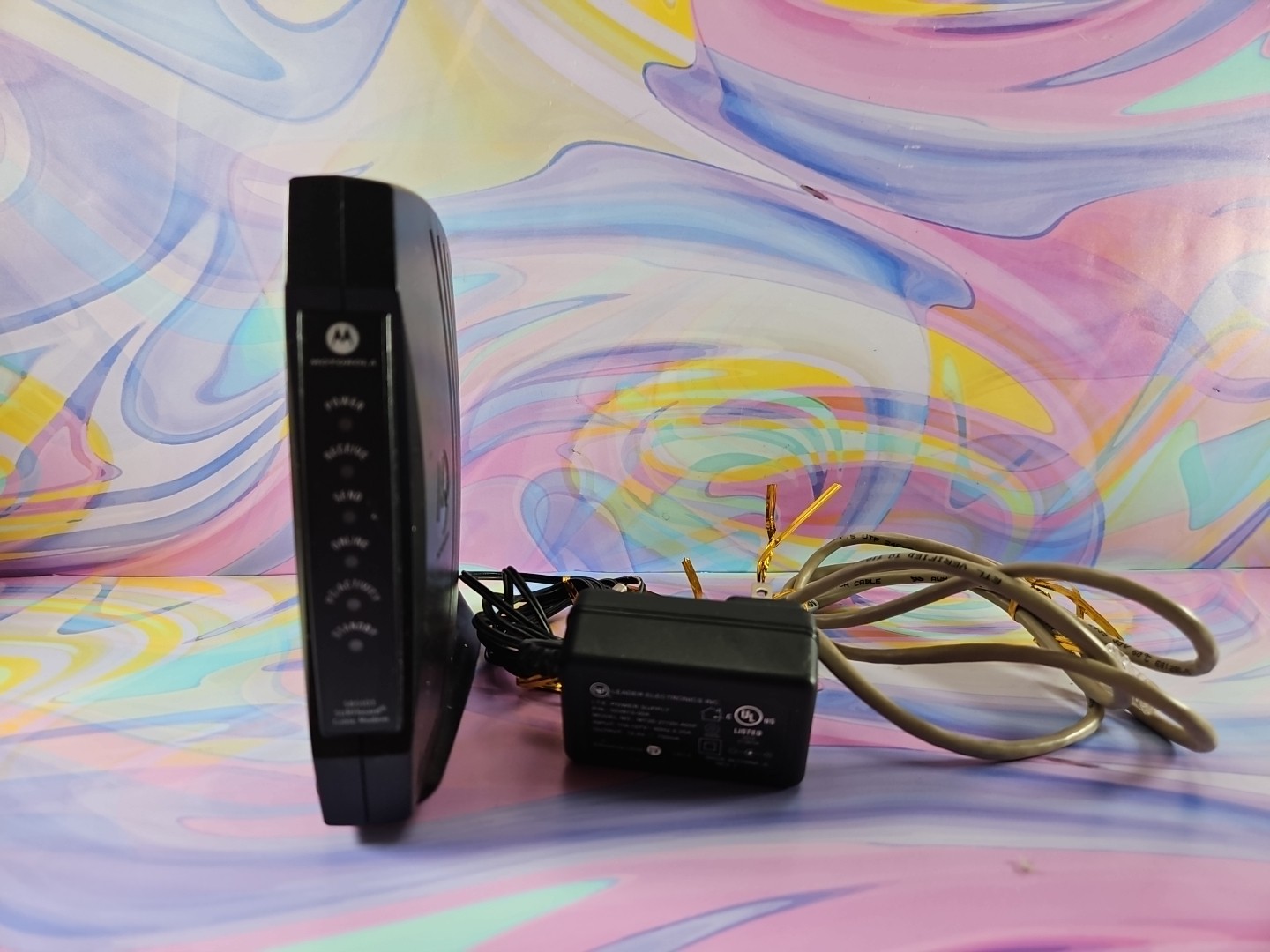 Motorola Surfboard Cable Modem w/Adapter and Ethernet Cord SB5101