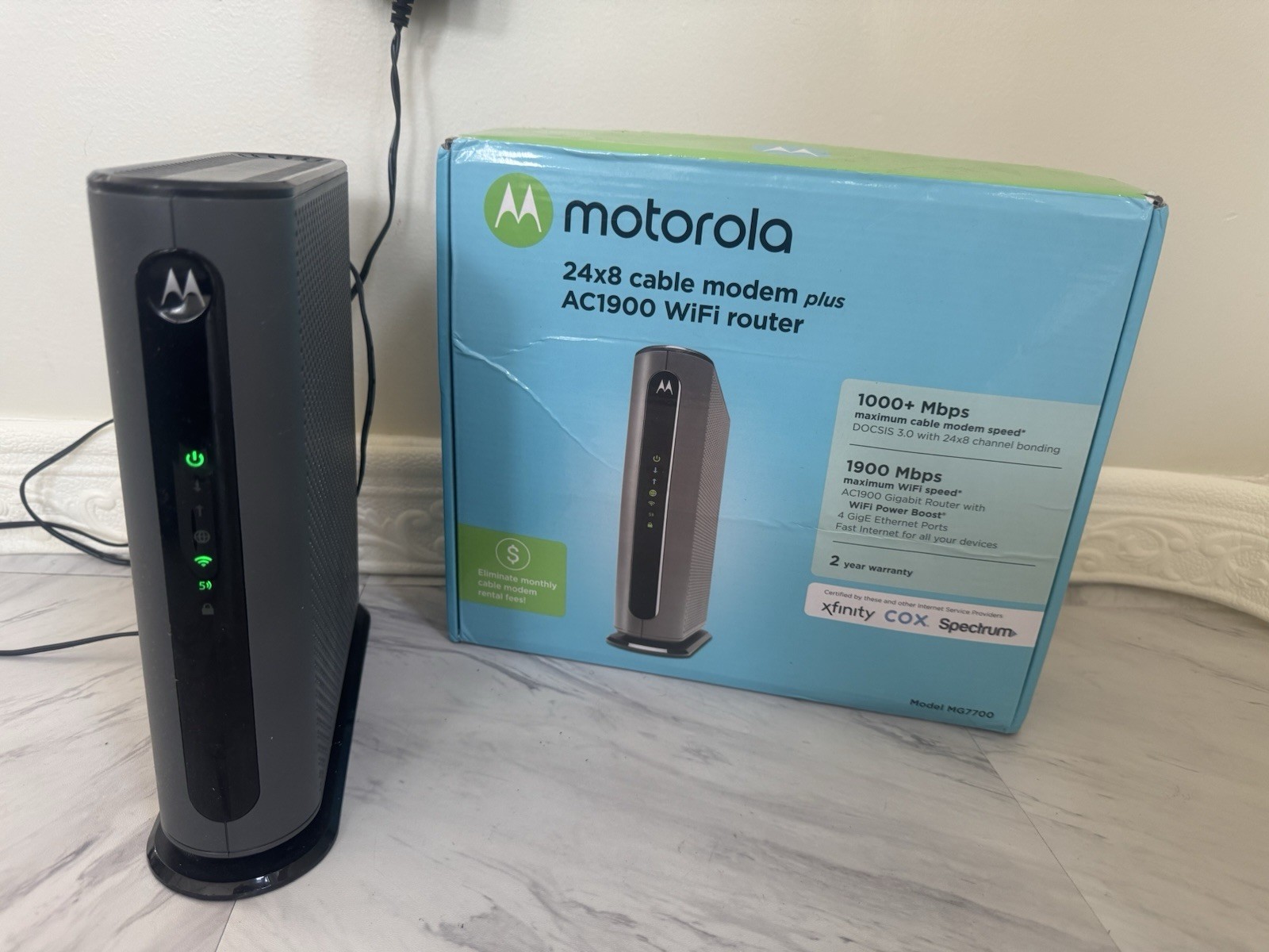 Motorola MG7700 24×8 3.0 Cable Modem + AC 1900 WiFi Router 1GB + Power Adapter