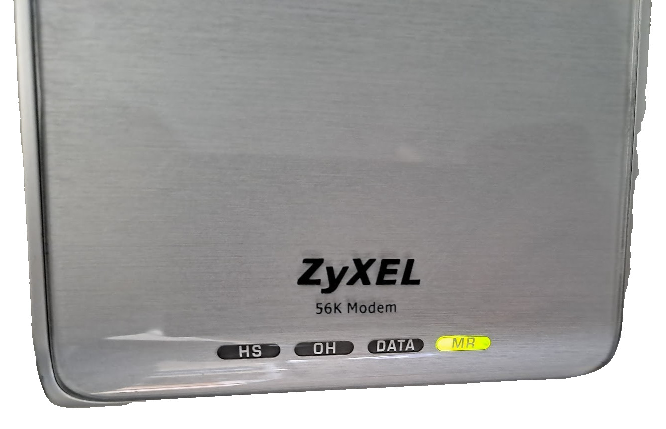 ZYXEL COMMUNICATION 56K MODEM COM +