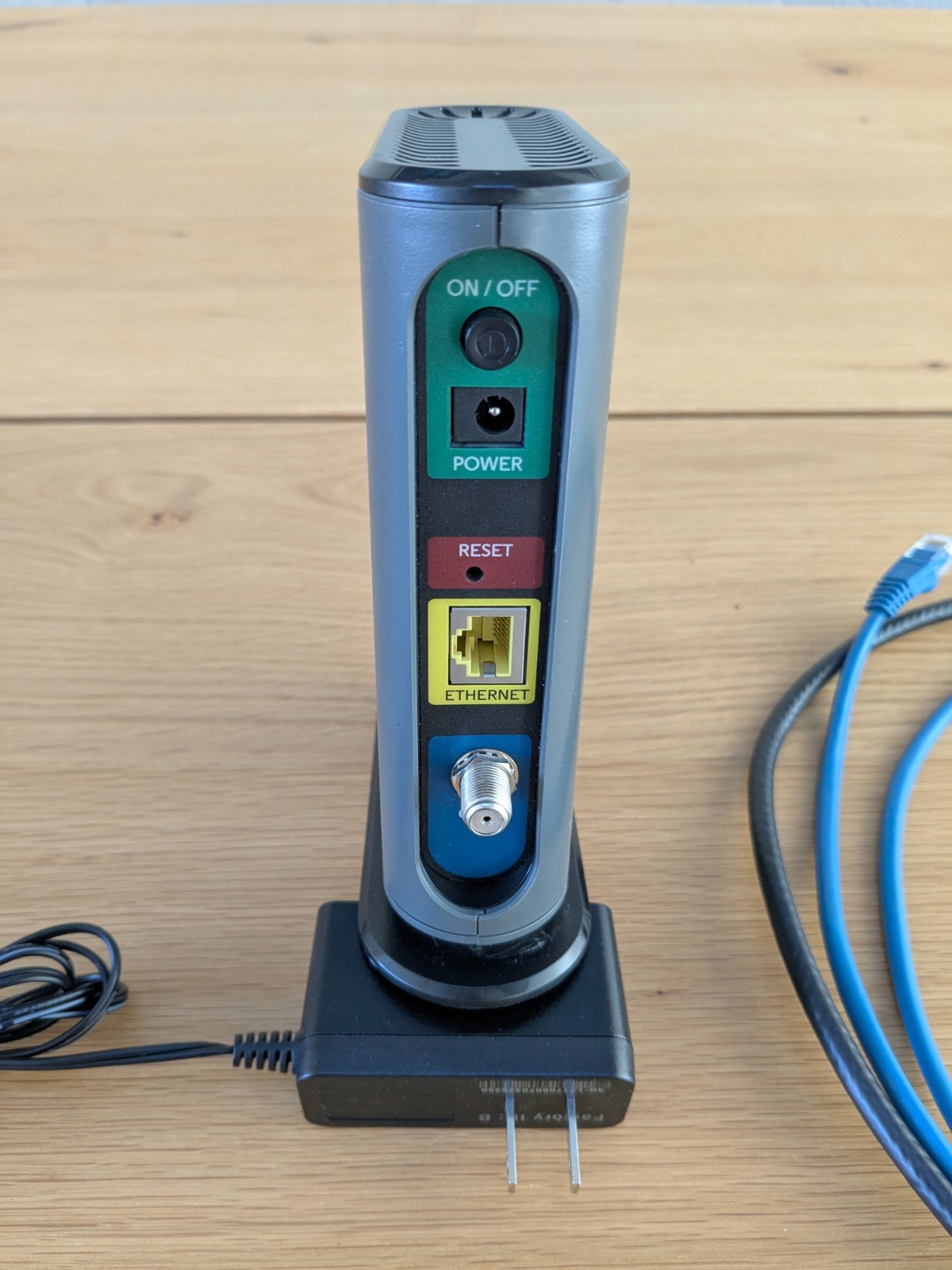 Motorola DOCSIS 3.0 Cable Modem – MB7220 [Works great]