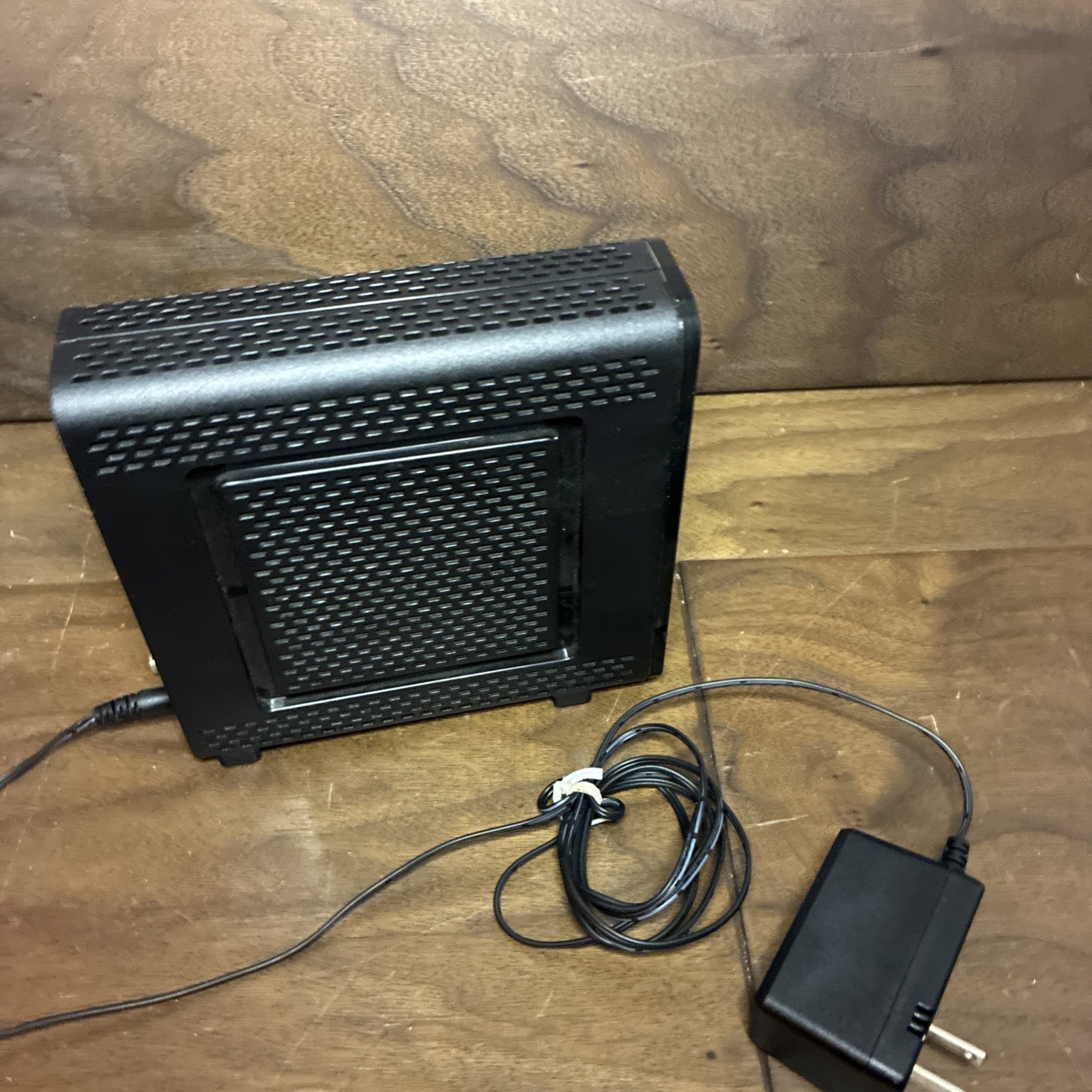 ARRIS SBG10 SURFboard AC1600 Dual-Band Cable Modem Router – Black