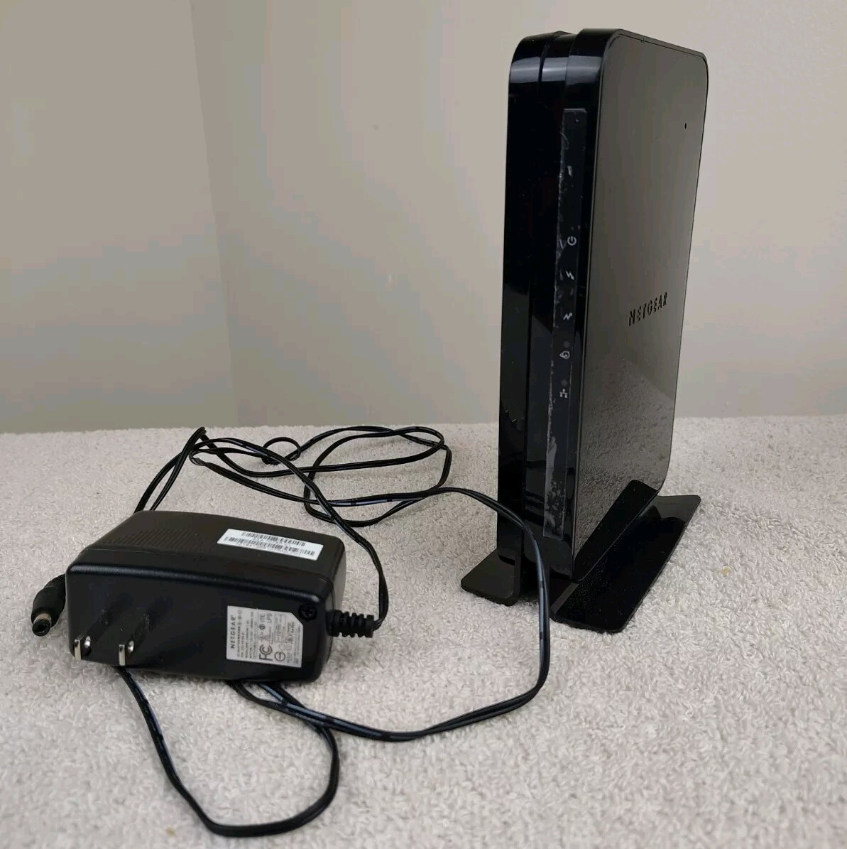 NETGEAR CB500 Cable Modem DOCSIS 3.0 Black 680Mbps High Speed Internet