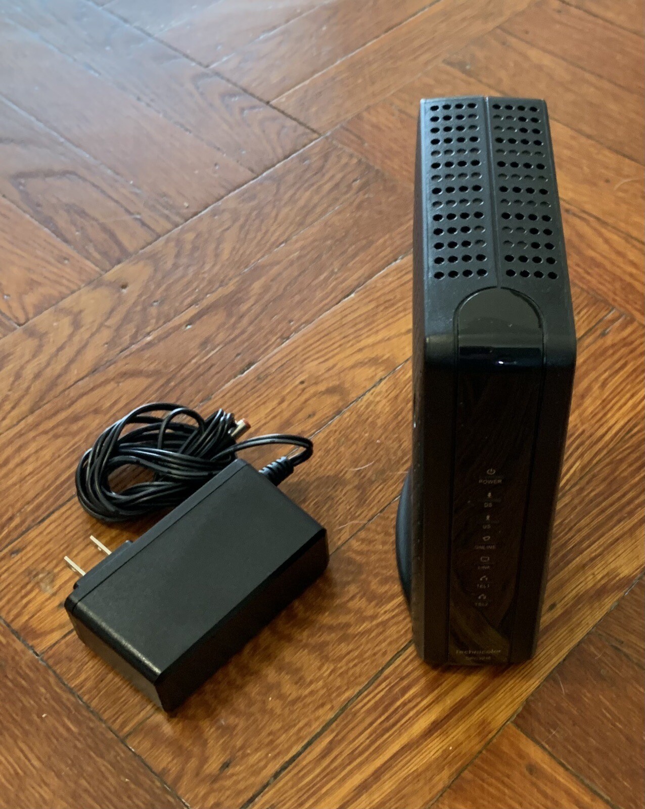 Technicolor DPC3216 Spectrum Cable Modem Wireless Router Multimedia Terminal