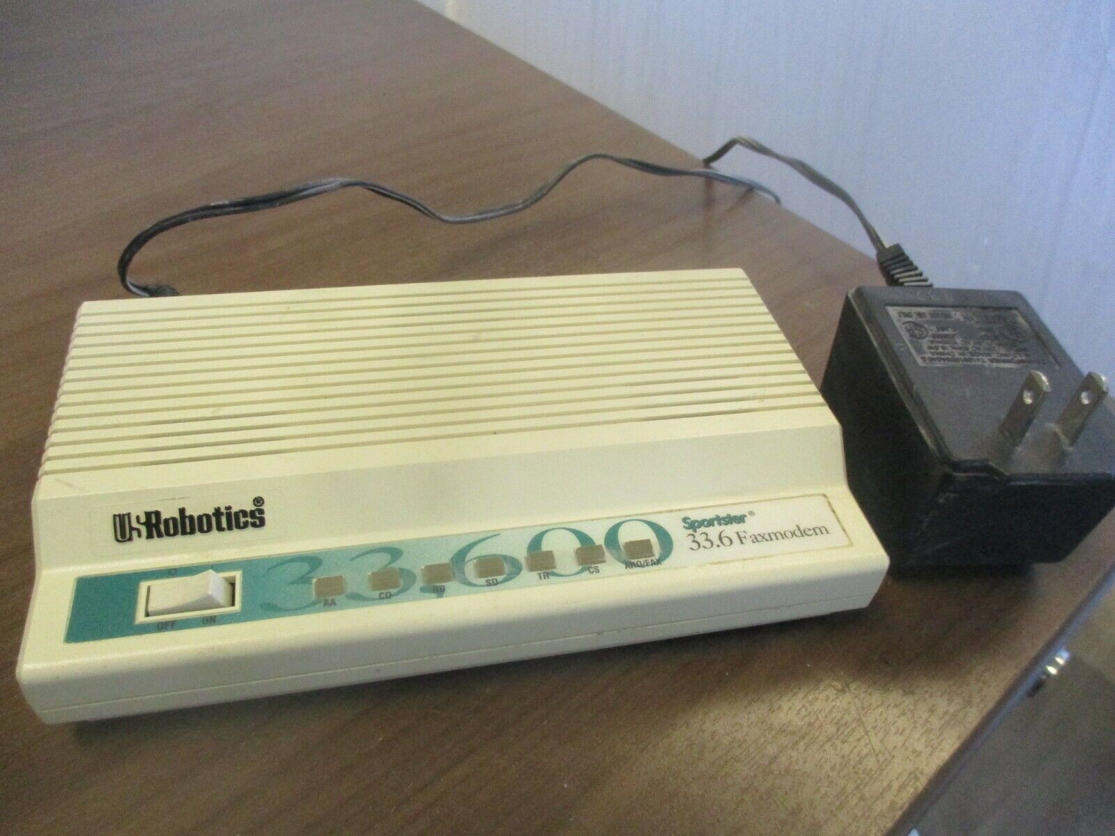 US Robotics Sportster 33.6 Faxmodem 0701 Used
