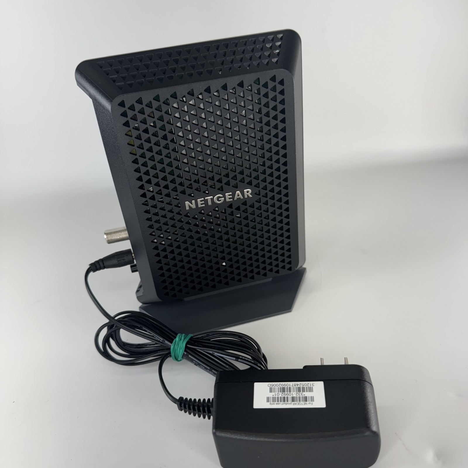 Netgear CM700 Cable Modem DOCSIS 3.0 32×8 High Speed Ethernet w/ Power Adapter