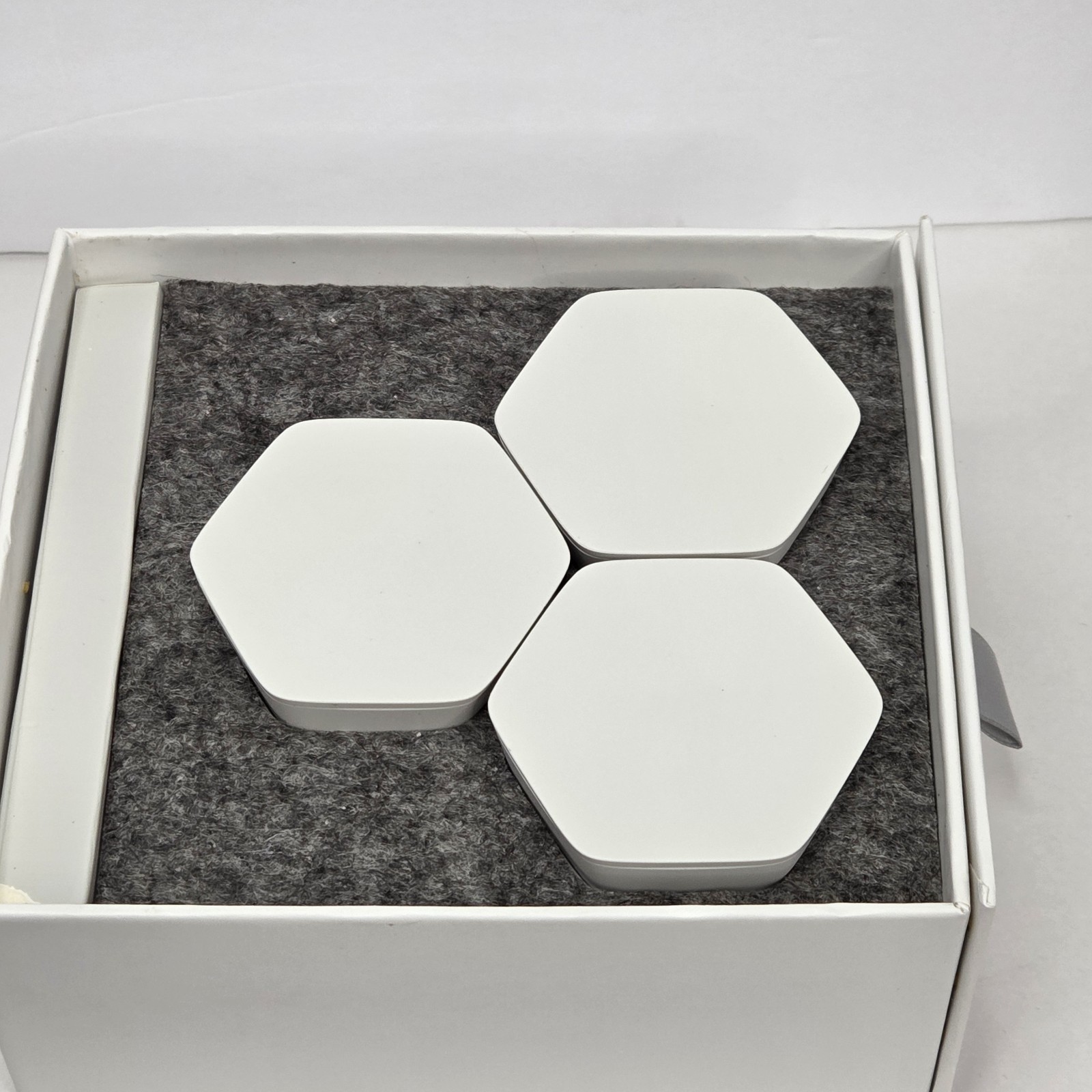 Set of 3 – Xfinity xFi Pods XE1-S WiFi Network Range Extender 1st Generation