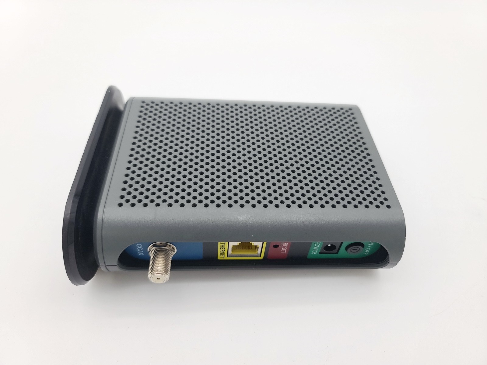 MOTOROLA MB7420 CABLE 16X4 MODEM MODEL 686 MBPS DOCSIS 3.0 W BUNDLE