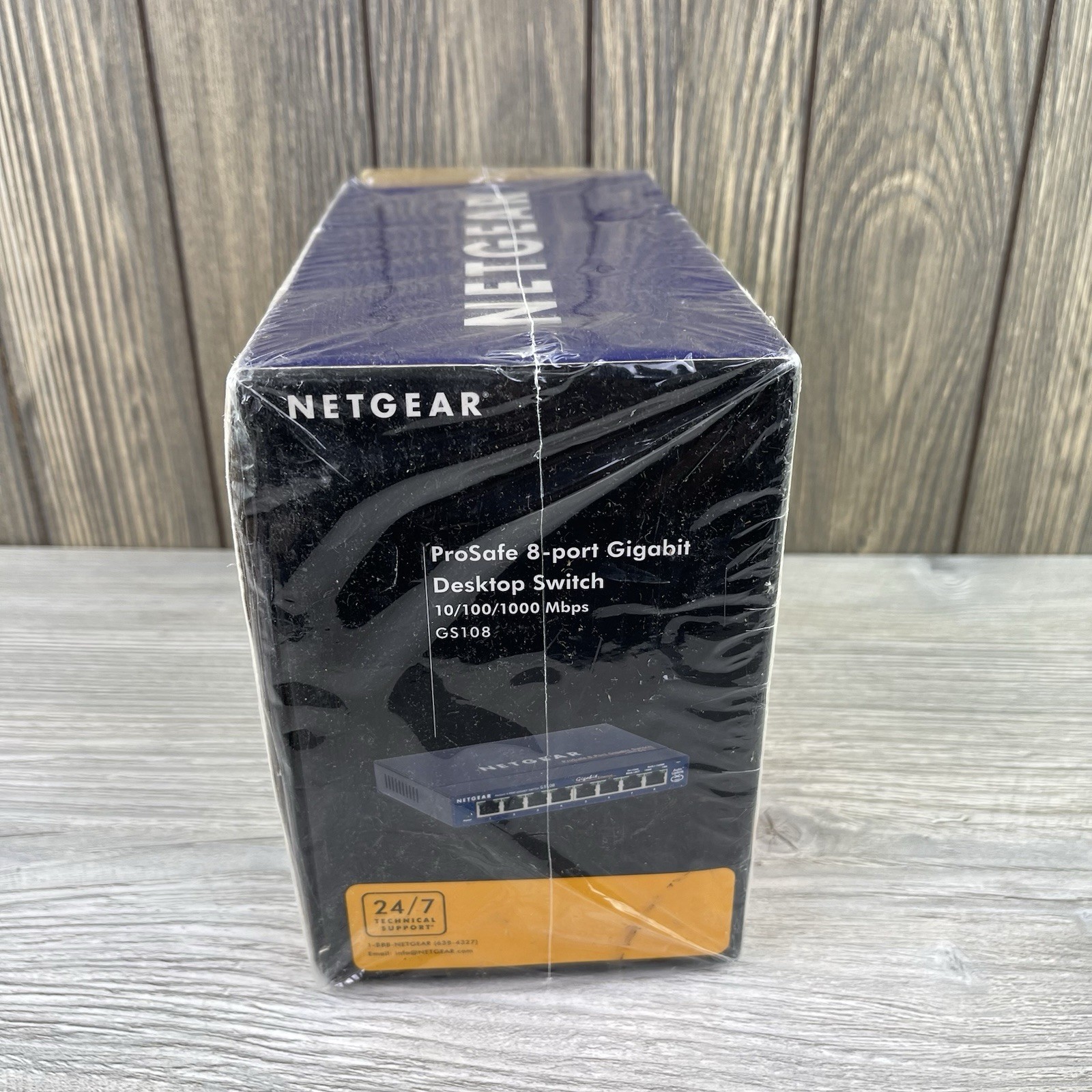 Netgear Prosafe 8 Port Gigabit Switch GS108 10/100/1000 Mbps New Open Box