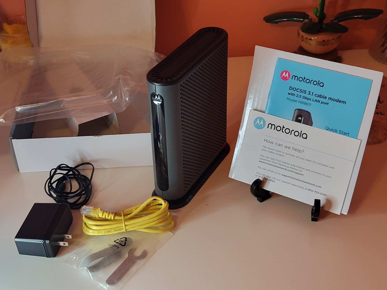MOTORALA – MB8611 – DOCSIS 3.1 Multi-Gig Cable Modem W/2.5G Ethernet