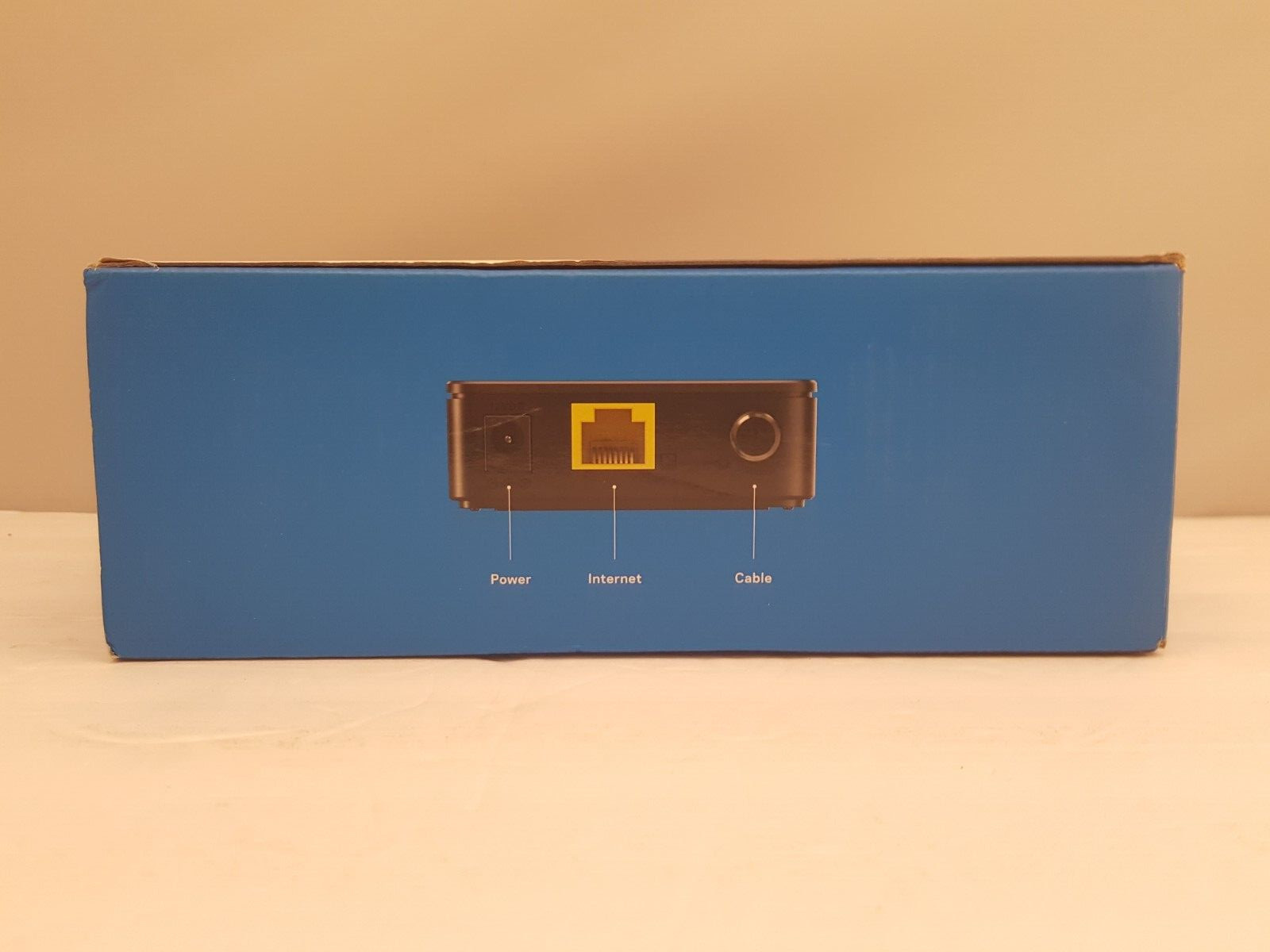LINKSYS 8 x 4 Cable Modem | 8 x 4 Bonded Channels | DOCSIS 3.0 | CM3008 | USED