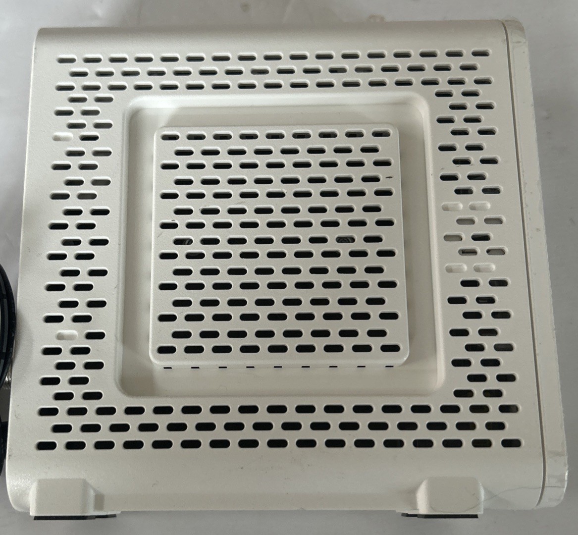 Arris Surf Board Docsis 3.0 Cable Modem 1.4Gbps 32 x 8 SB6190