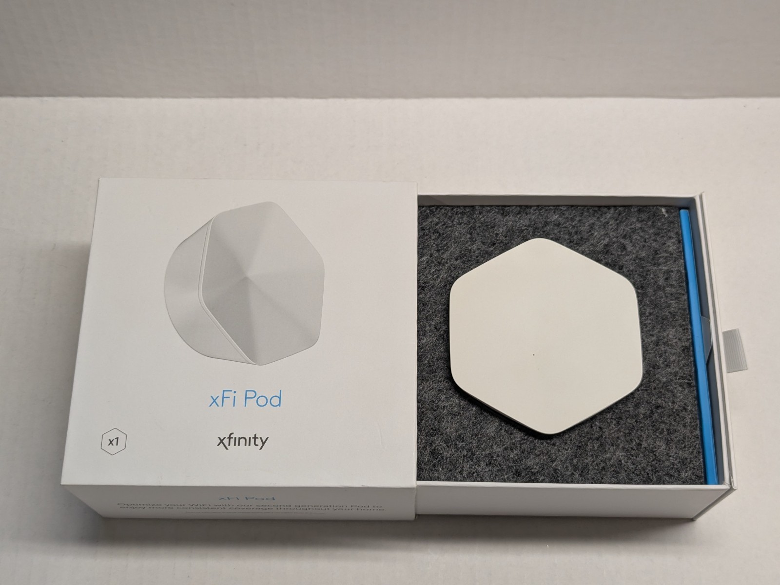 Xfinity Comcast xFi Pod 2nd Gen Model XE2-SG WiFi Network Extender