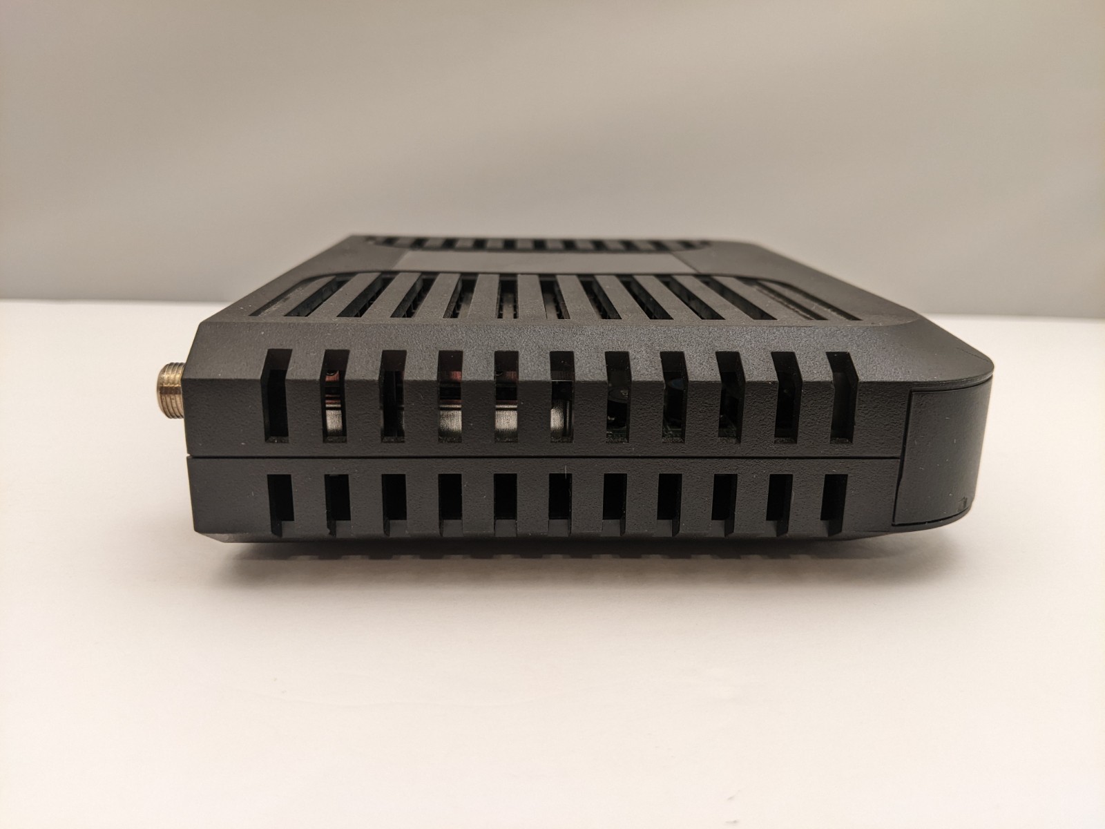 Cisco DPC3010 DOCSIS 3.0 8×4 Cable Modem | P/N 4027668 | USED | TESTED