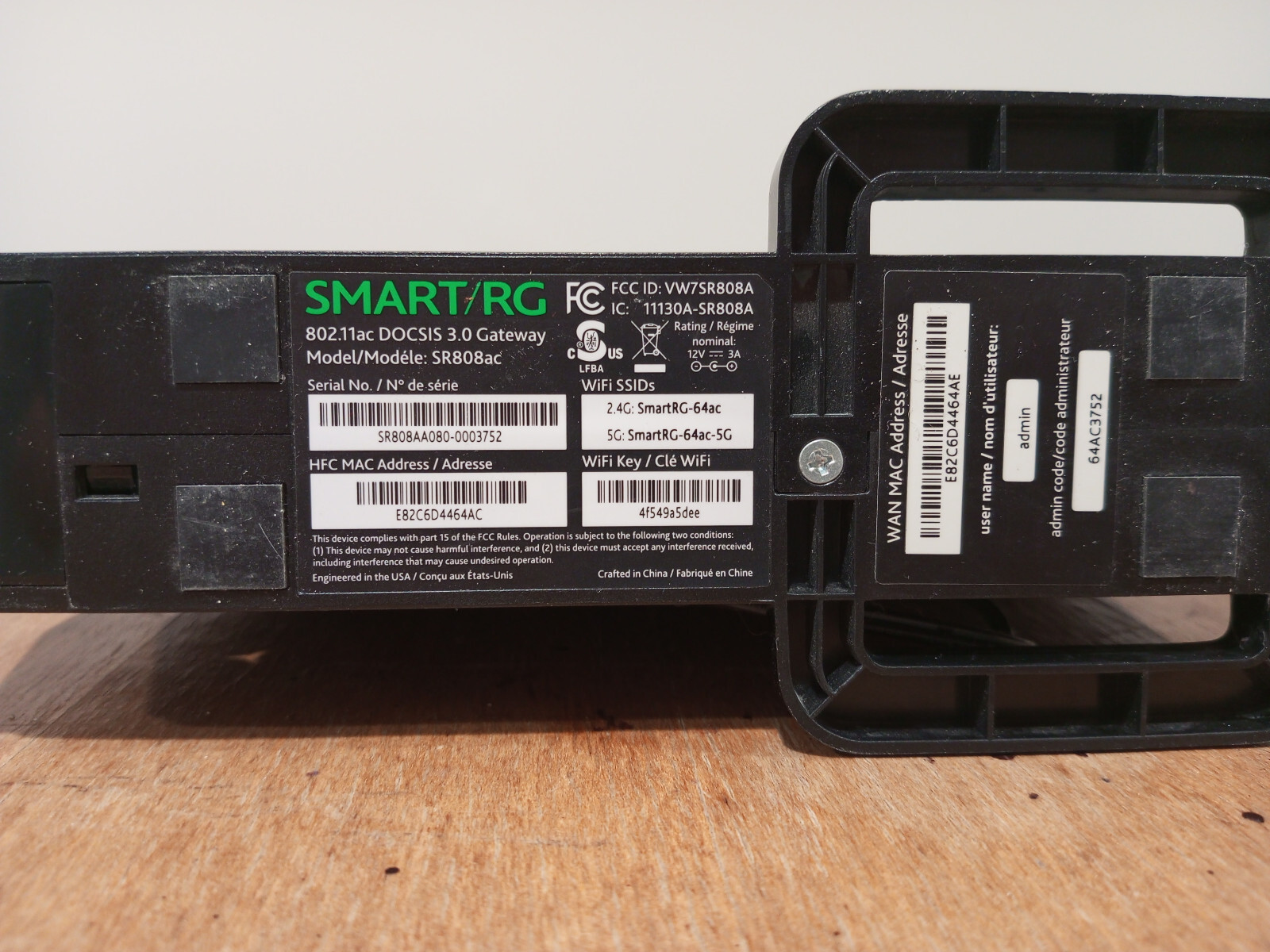 Modem/Router Smart/RG Cable Mode SR808 with WIFI 802.11ac DOCSIS 3.0
