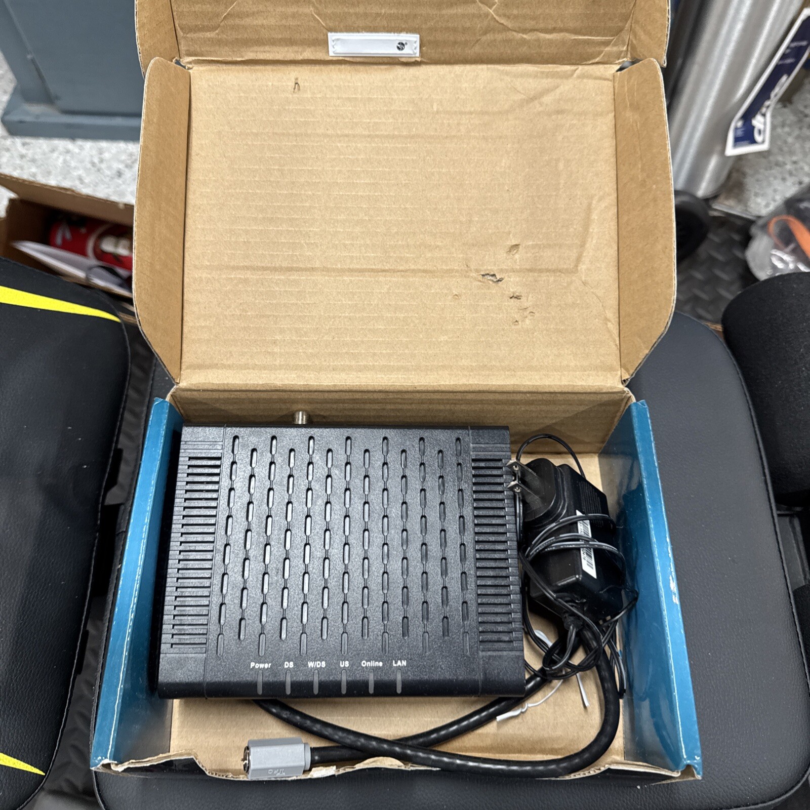 D-Link DCM-301 348.16 Mbps Cable Modem