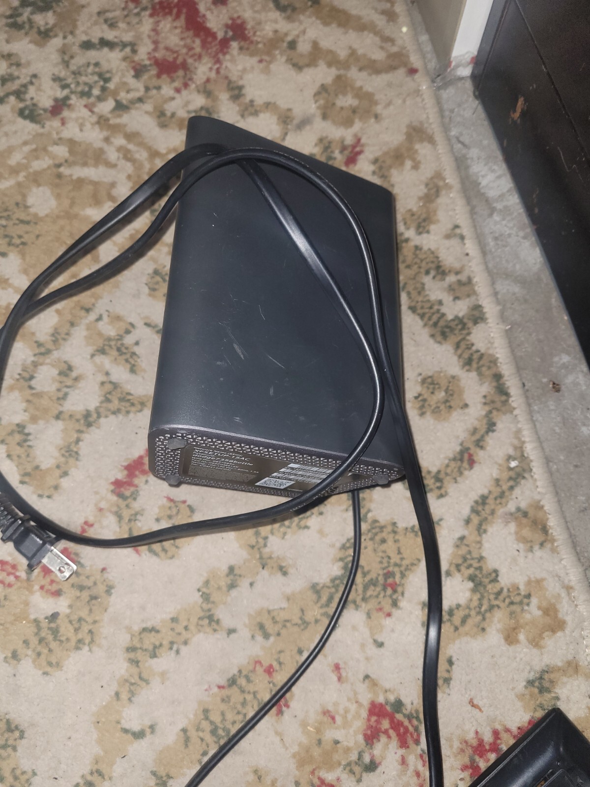 Xfinity Home XB6-T WiFi Router Modem Black power on untested for parts/repair as