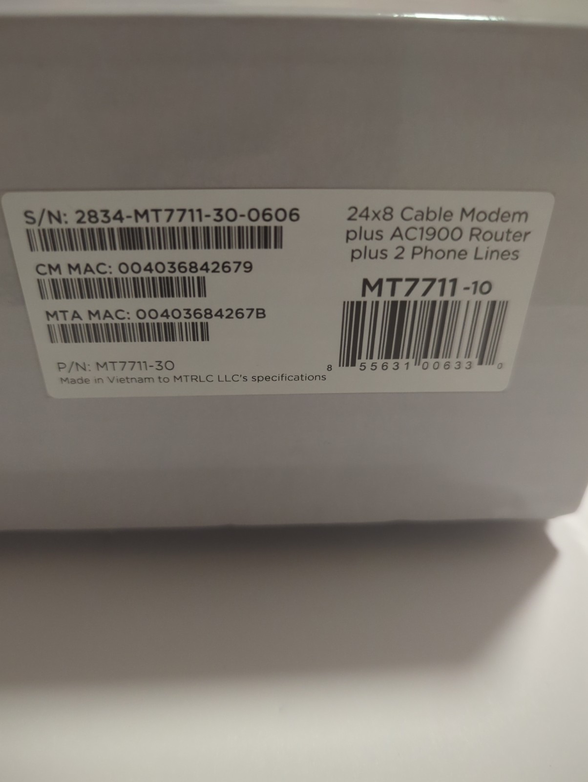 Motorola MT7711 Ultra Fast 24X8 Cable Modem Router + Voice AC1900