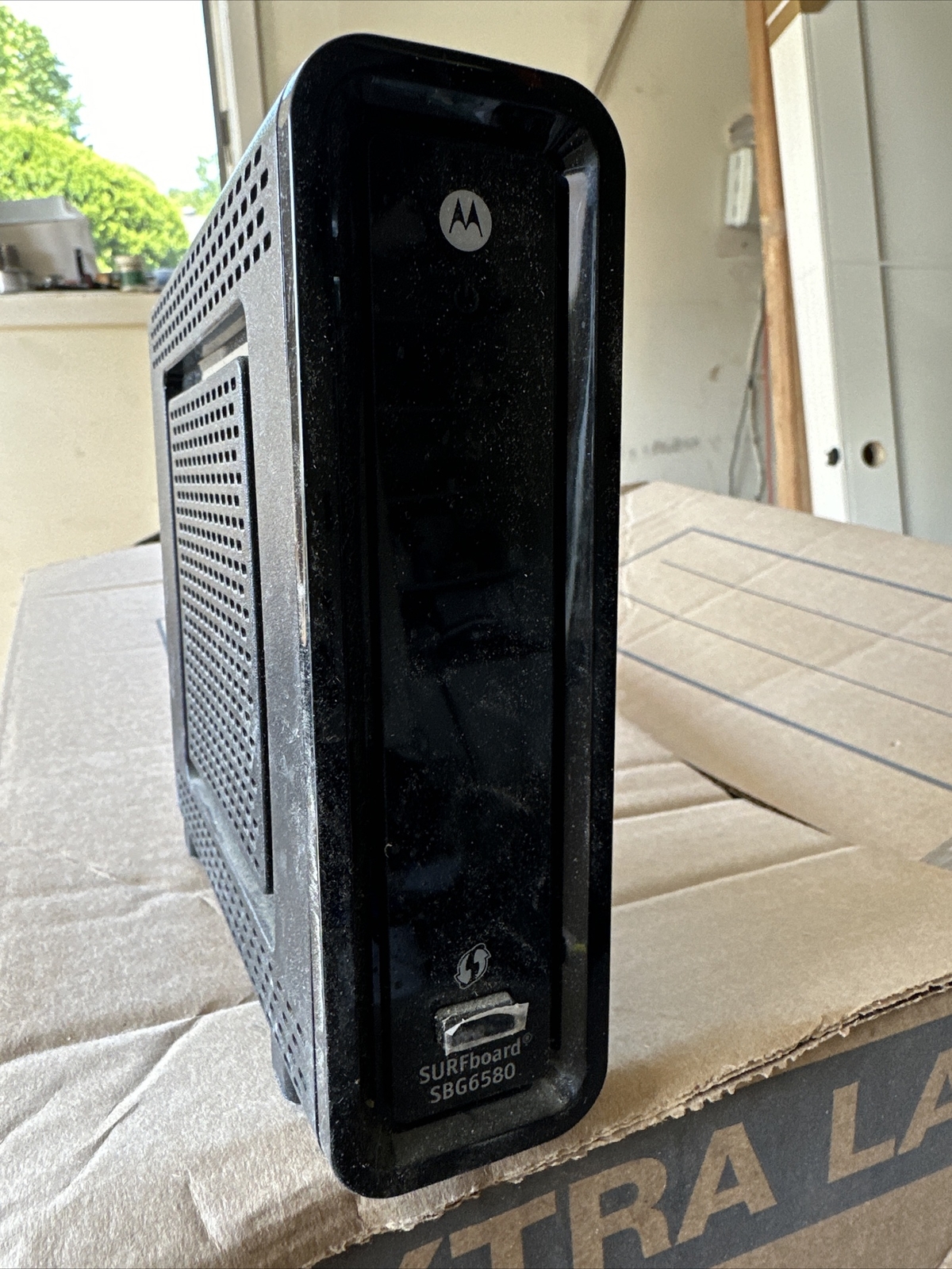 Motorola SBG6580 Wireless Cable Modem Router Internet WiFi Comcast Xfinity COX
