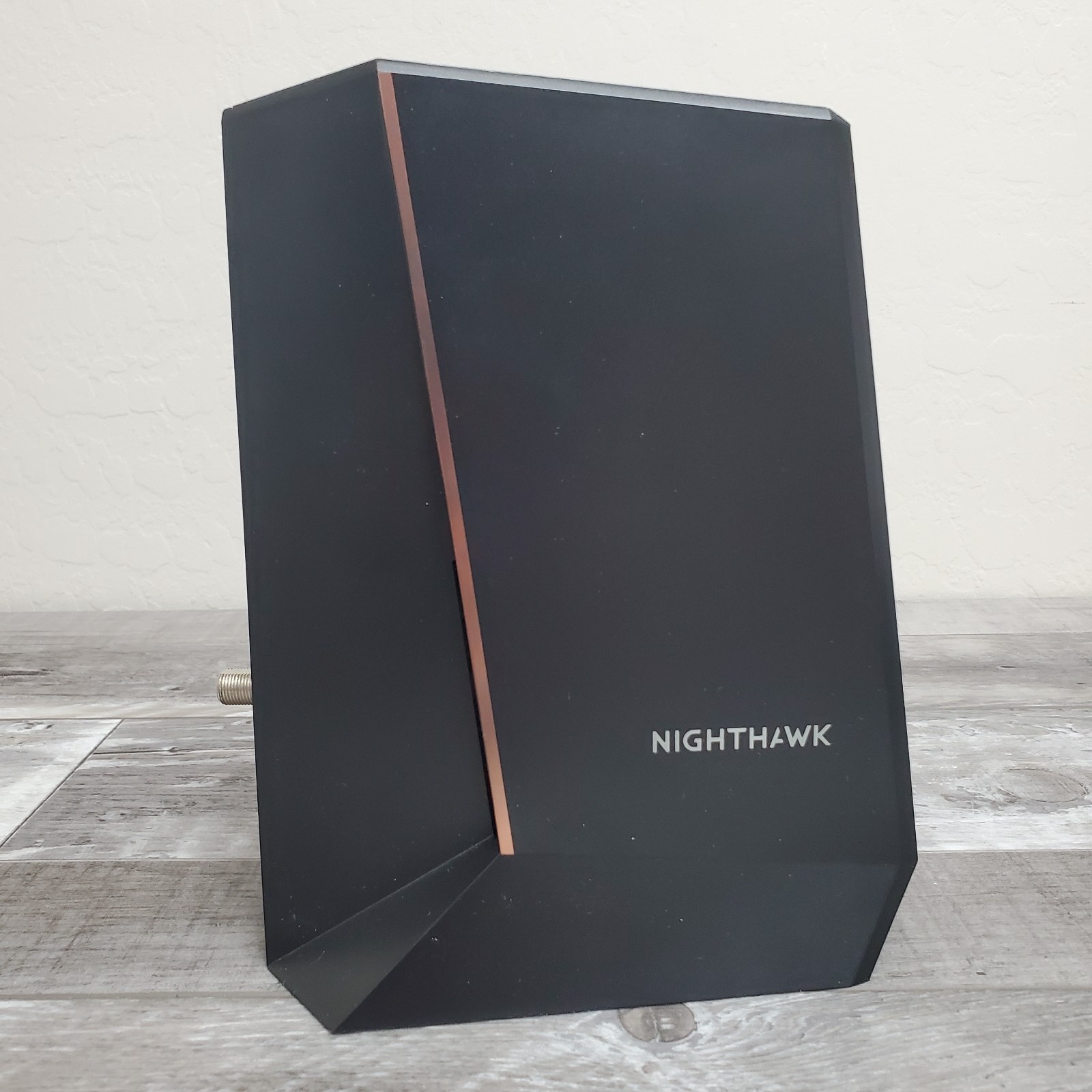 NETGEAR Nighthawk CM2000 DOCSIS 3.1 2.5Gbps Cable Modem For Gaming