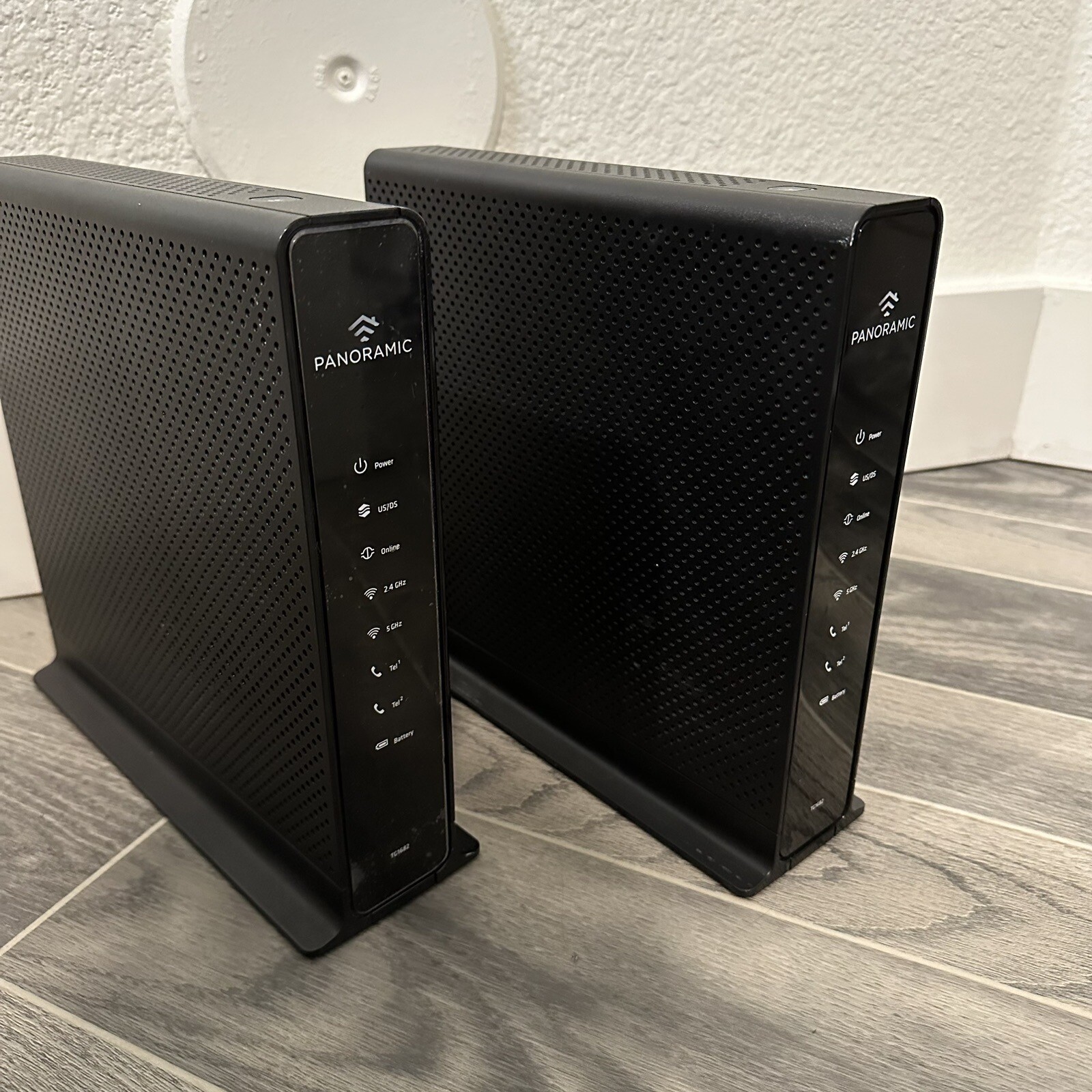 2 ARRIS TG1682G & Phone Gateway Cable Wireless Panoramic WIFI Router No Cord