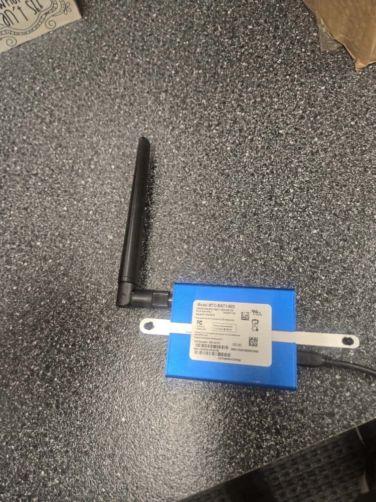 Enphase M1-06-SP-05 Cell Modem – Used with bracket, cable