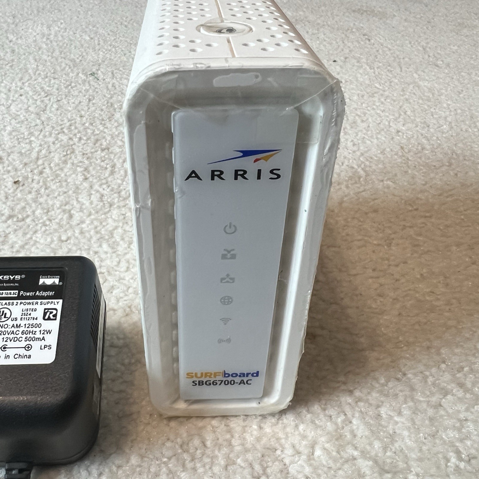 ARRIS SURFboard SBG6700-AC Cable Modem Wireless Router w DOCSIS 3.0 Wifi Hotspot