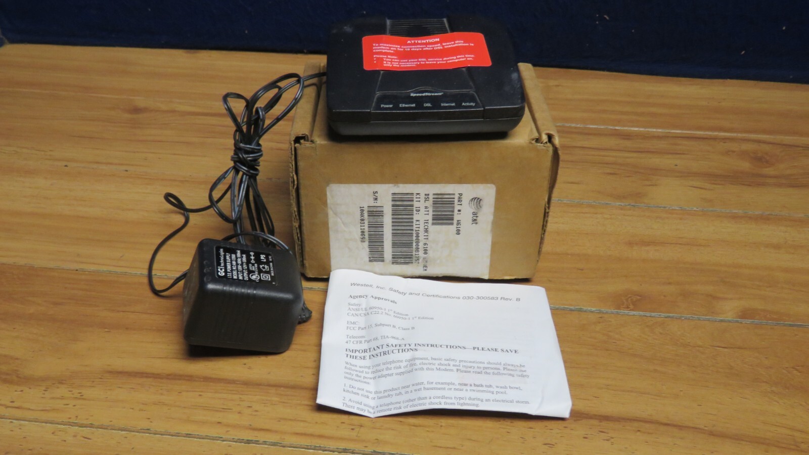 Black Siemens SpeedStream 4100 B Ethernet ADSL Modem 614380