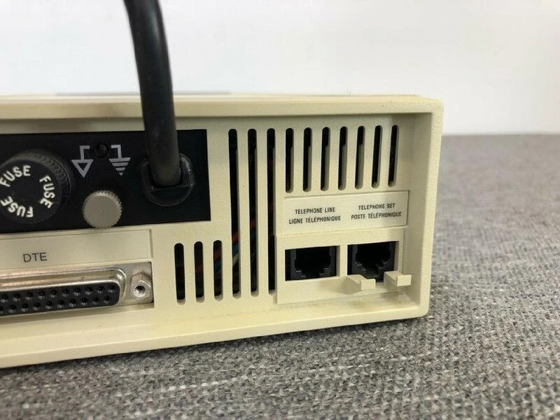 5853, 6164931 ibm 2400BPS external modem