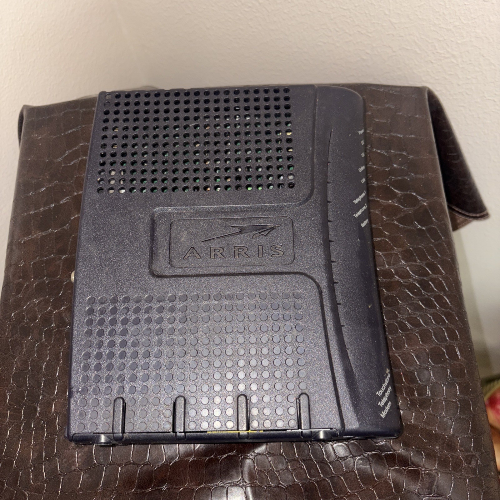 Arris Model TM502G Wireless Telephony Modem