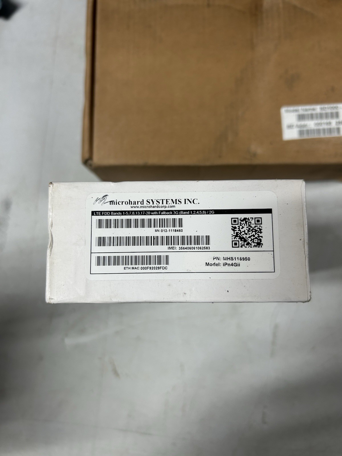 IPn4Gii 4G LTE Dual SIM Dual Ethernet Serial USB Gateway POE Microhardware