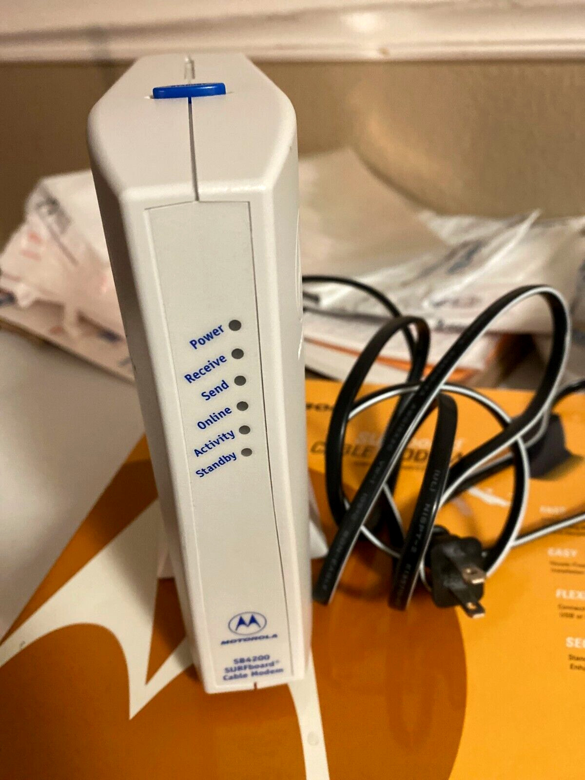 Motorola Model SB5100 SurfBoard Cable Modem