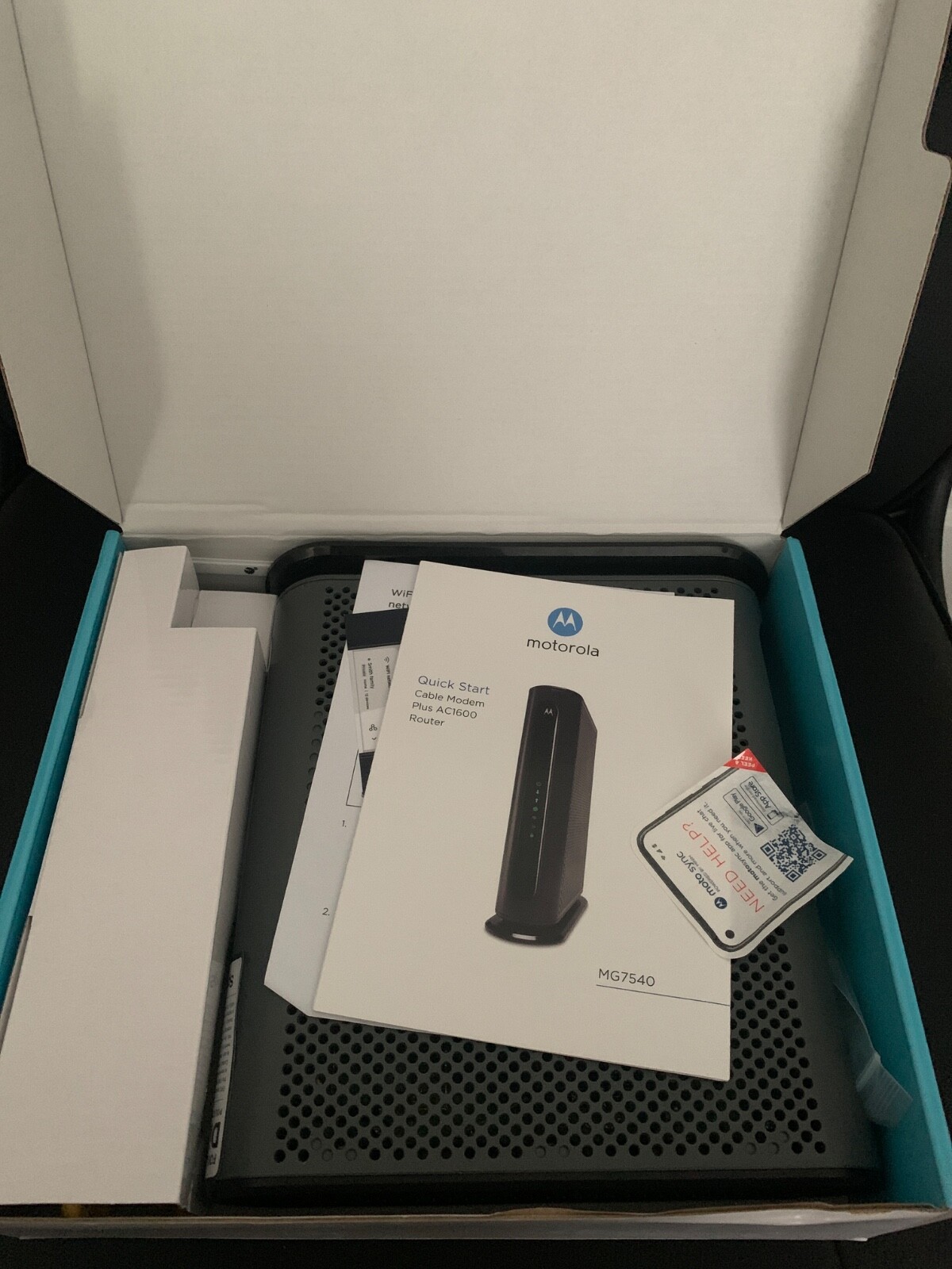Motorola MG7540-10 16×4 Cable Modem – Black
