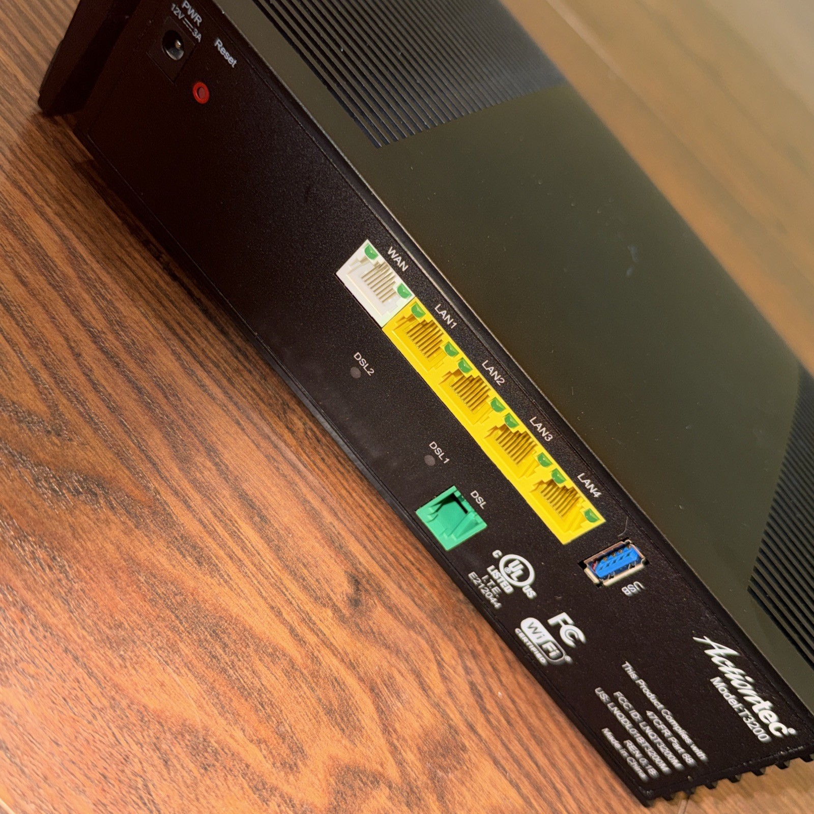 WINDSTREAM Wi-Fi modem T3200 Bonded VDSL2 Wireless AC Gateway Router