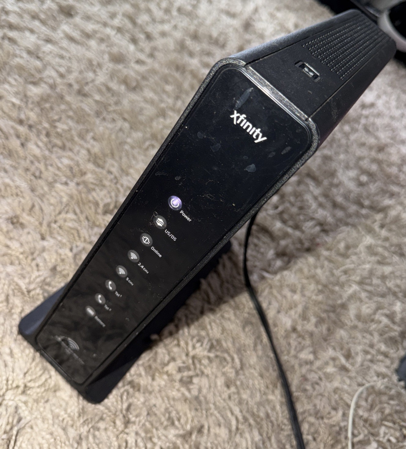 ARRIS Xfinity XB3 Dual-Band WiFi 802.11ac Router TG1682G Cable Modem Powers On