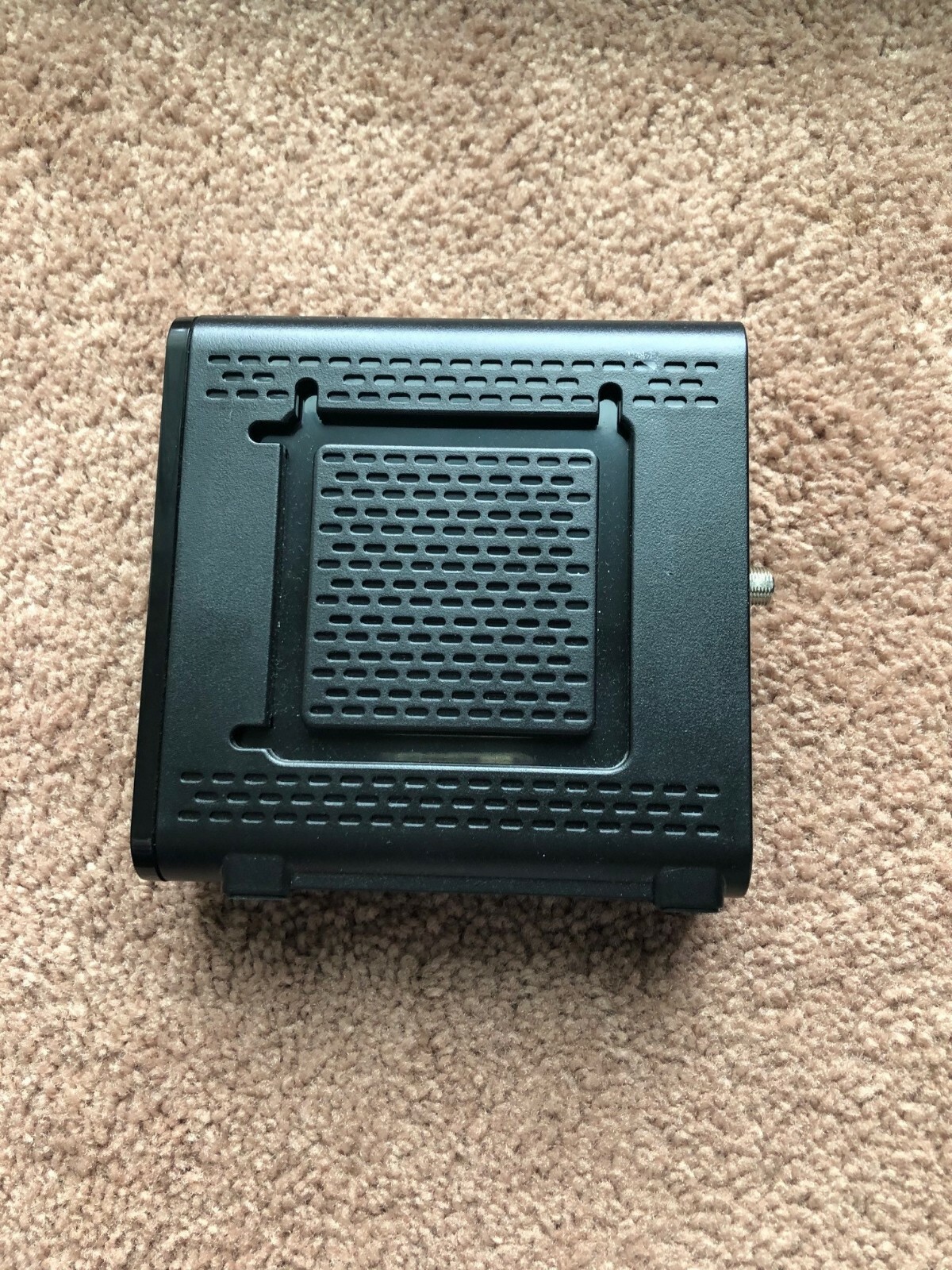 Motorola SURFboard SB6141 Docsis 3.0 Cable Modem w/ cables