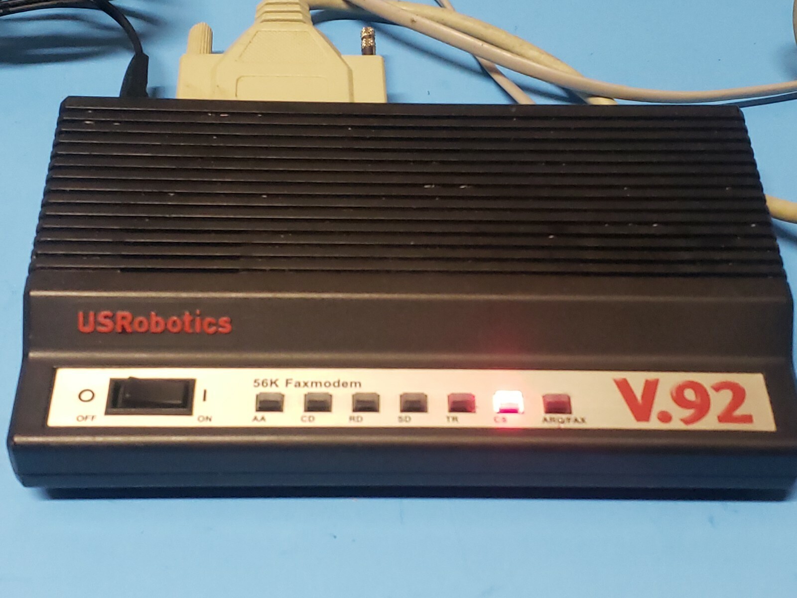 USRobotic 5686G V.92 External Faxmodem w/ OEM plug, DSL line filter + serial