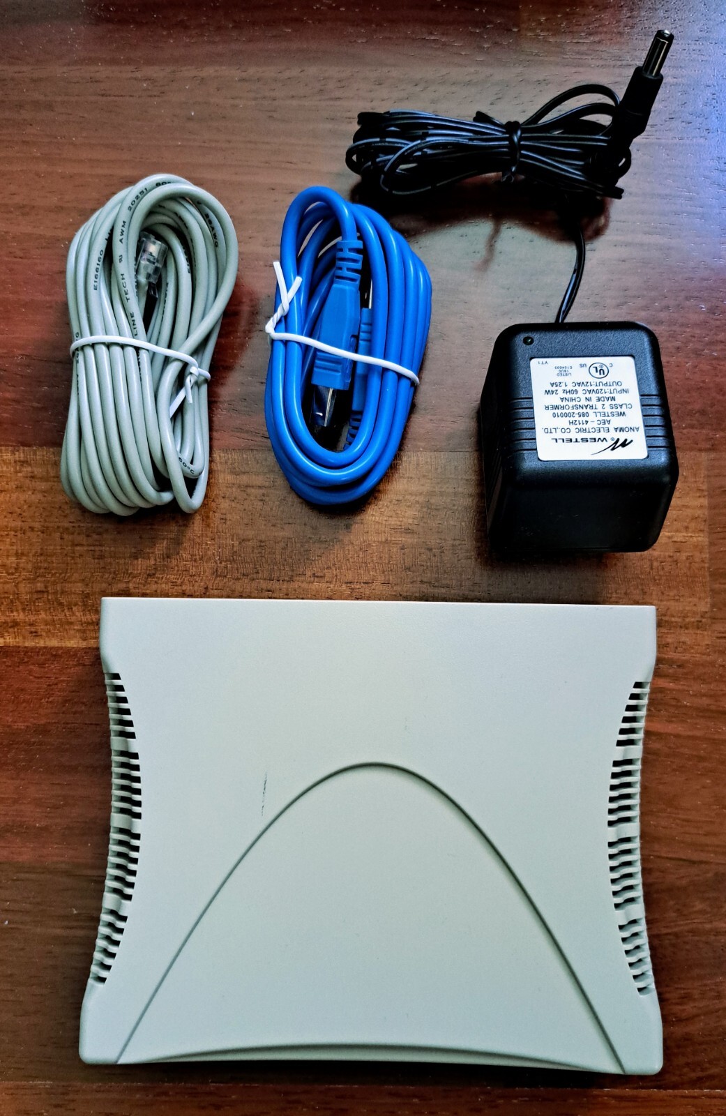 Westell WireSpeed 2100 DSL Modem, Model: 890-210015-04, with Power Supply
