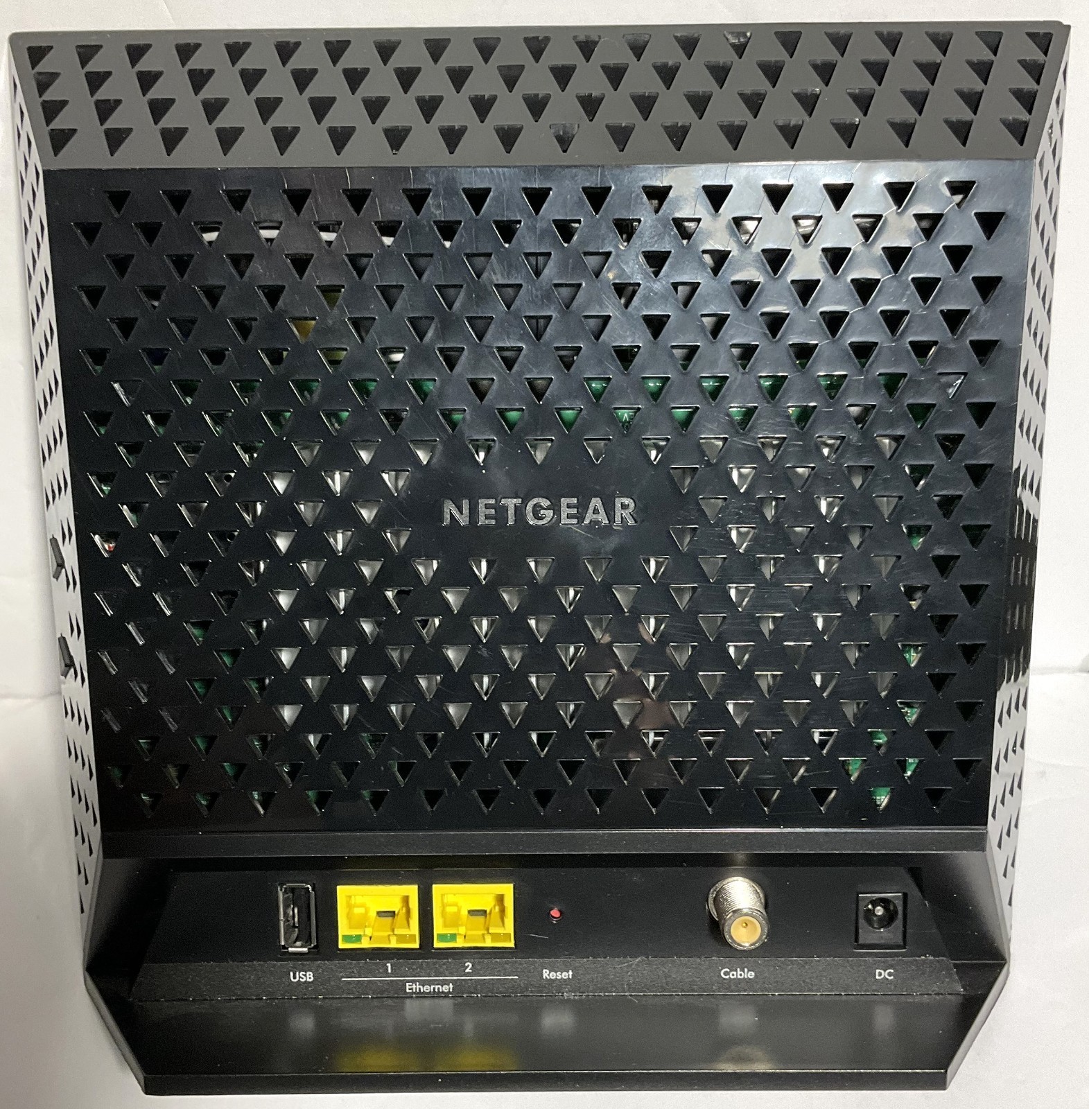 NETGEAR AC1600 WiFi Cable Modem Router C6250 – up to 680 Mbps – Used – Orig Box