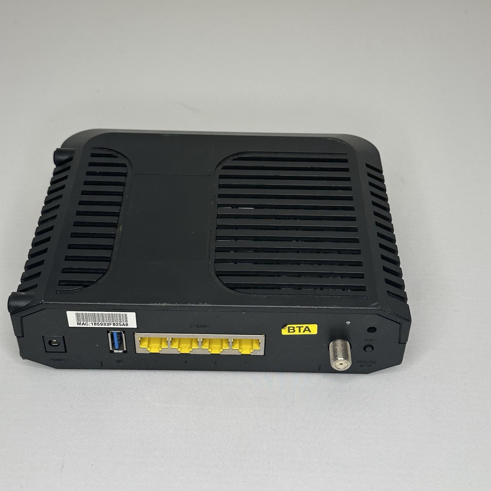 Cisco DPC3825 Wireless Cable Modem Router Gateway DOCSIS w/ Power Adapter