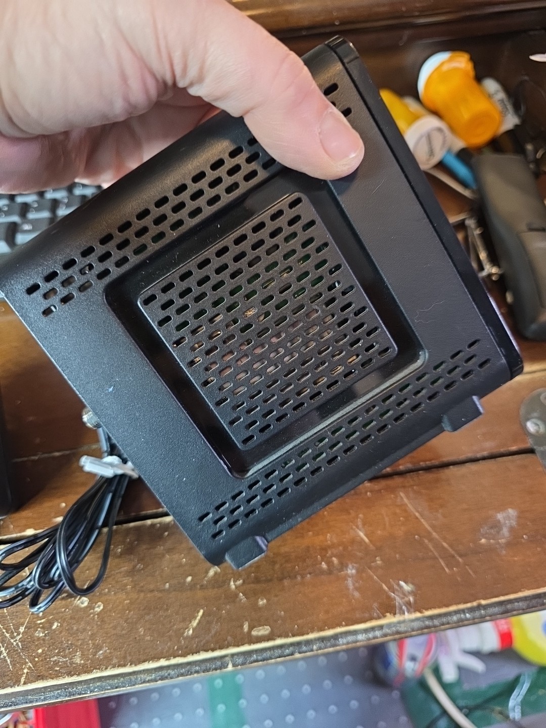 ARRIS SB6121 SURFboard AC1600 Dual-Band Cable Modem Router – Black TESTED
