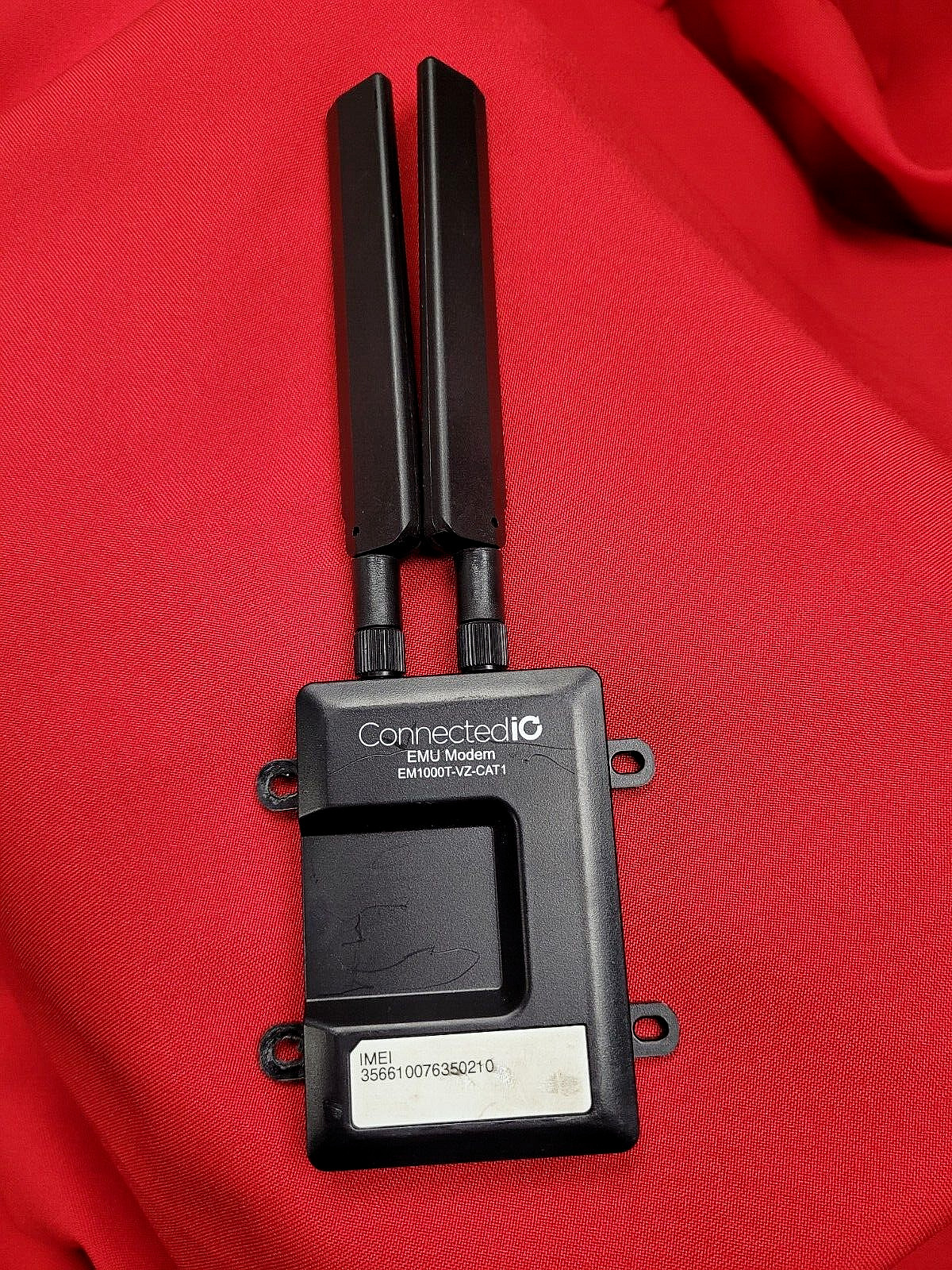 ConnectediO EMU Modem EM1000T-VZ-CAT1 (used) with antennae and U/cable