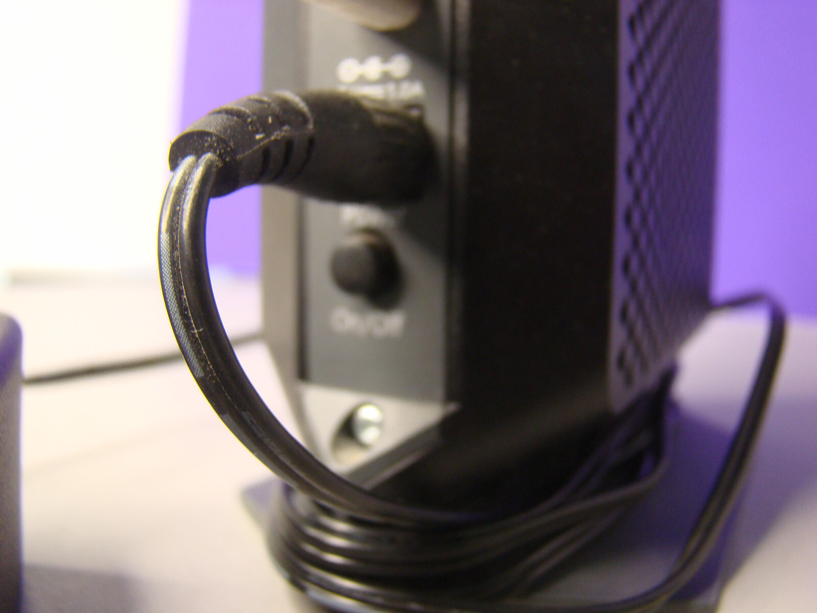 NETGEAR CM700 DOCSIS 3.0 High Speed Cable Modem