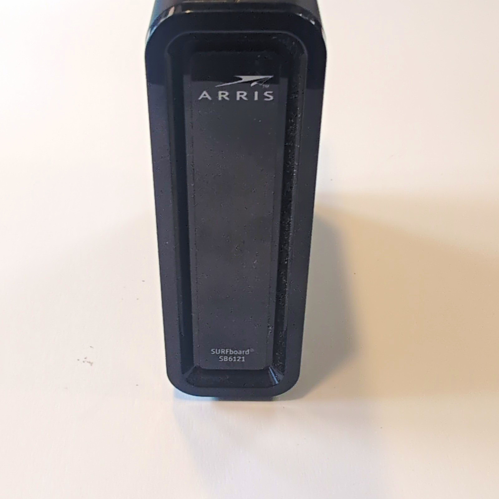 ARRIS SURFboard SB6121 Cable Modem 172 Mbps Black 575186-019-00 No Cord