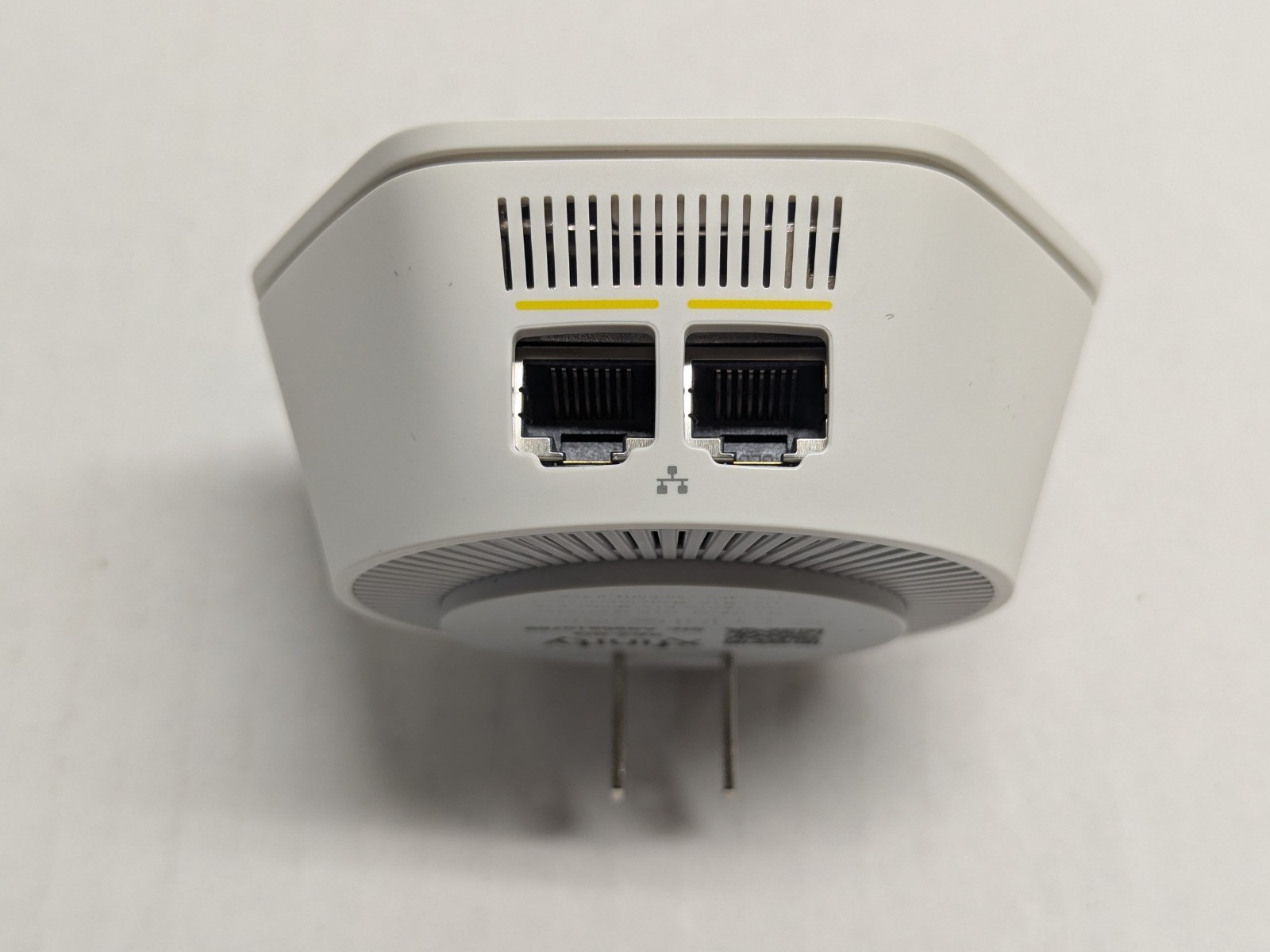 Xfinity Comcast xFi Pod 2nd Gen Model XE2-SG WiFi Network Extender
