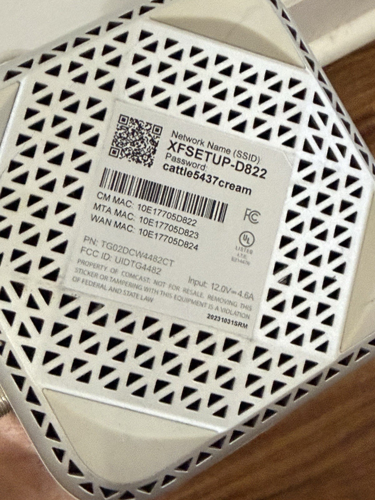 Xfinity XB7-CM Modem WiFi Router With Power Cord – Tested For Power Only