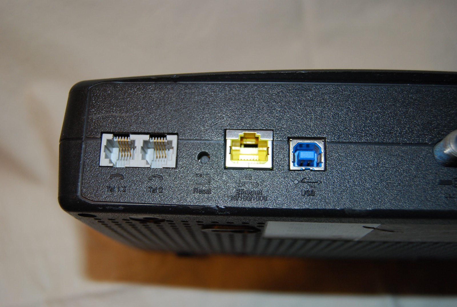 Arris TM722G Touchstone Telephony Cable Modem DOCSIS 3.0
