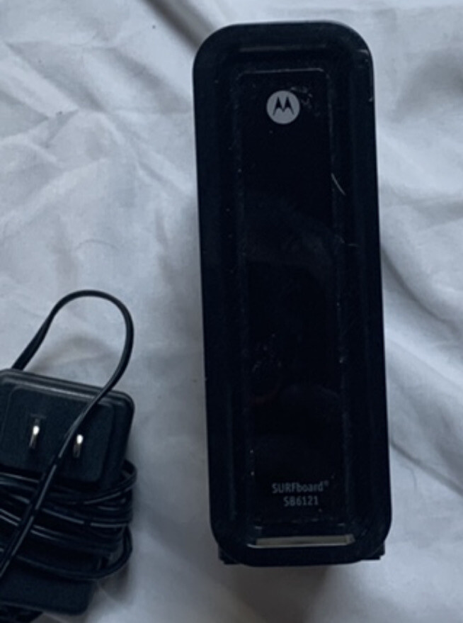 ARRIS SURFboard Model SB6121 DOCSIS Cable Modem +12VDC w/ Power Cable