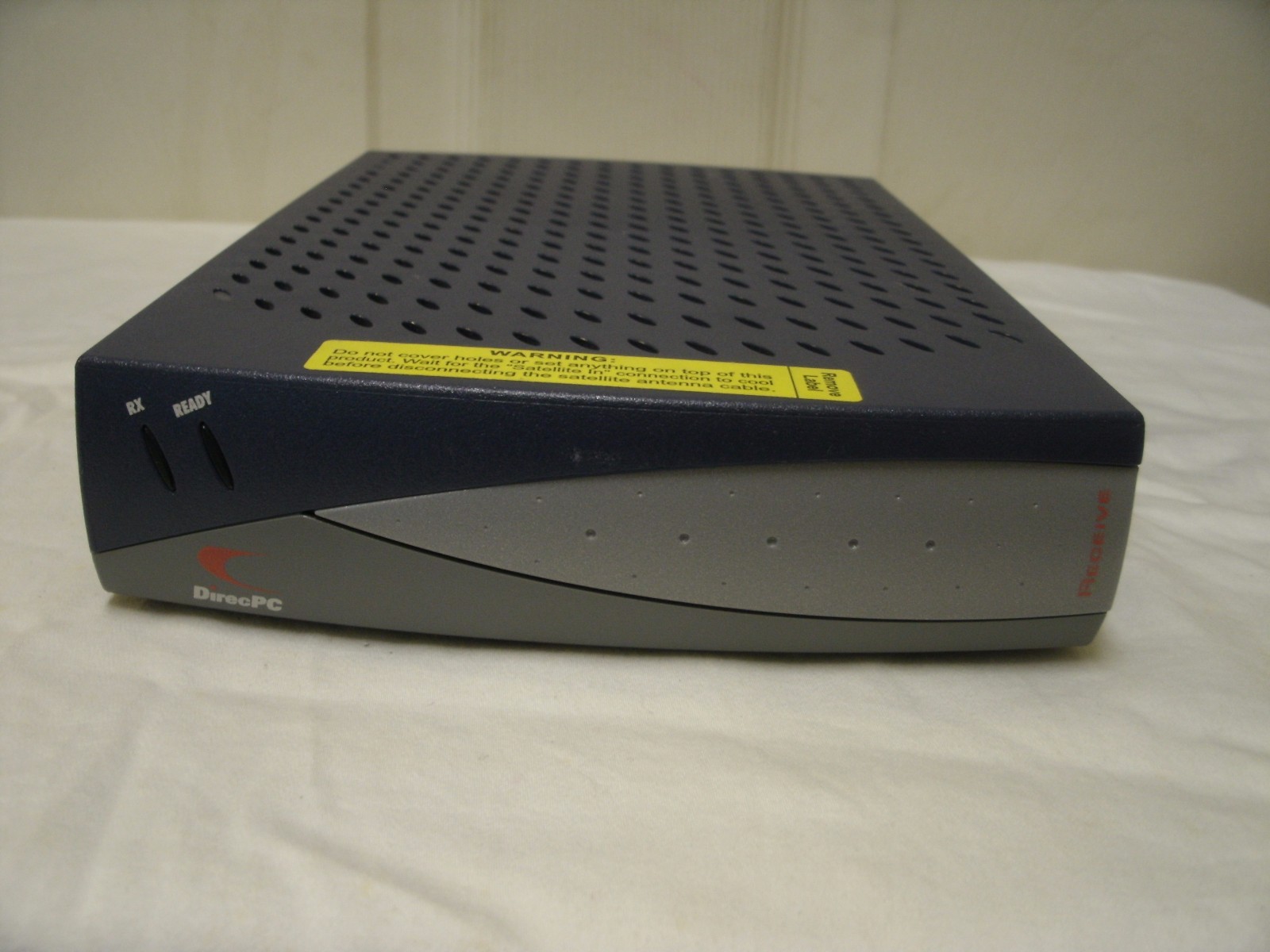 Used Hughes DirecPC Satellite Receiver IDU-R1 W/ Installation Guide & Software.
