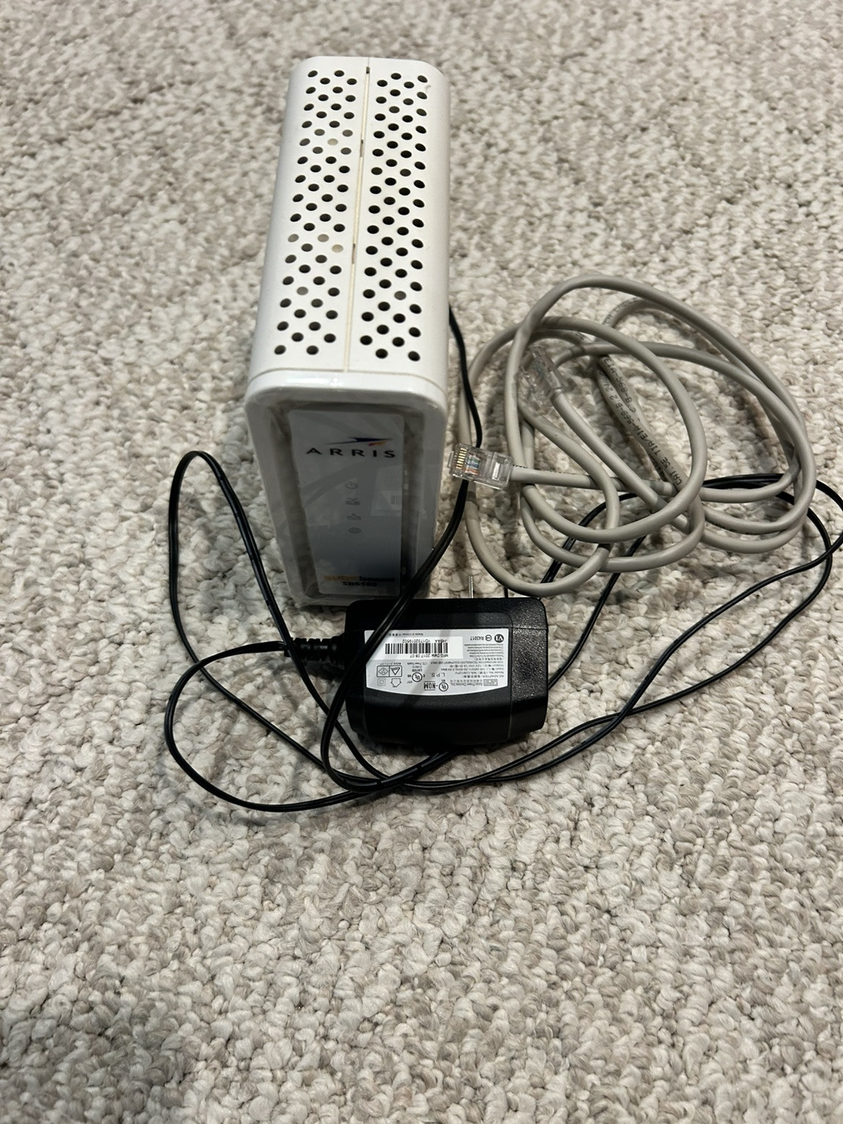ARRIS SurfBoard SB6183 686 Mbps Cable Modem, White – 59243200300